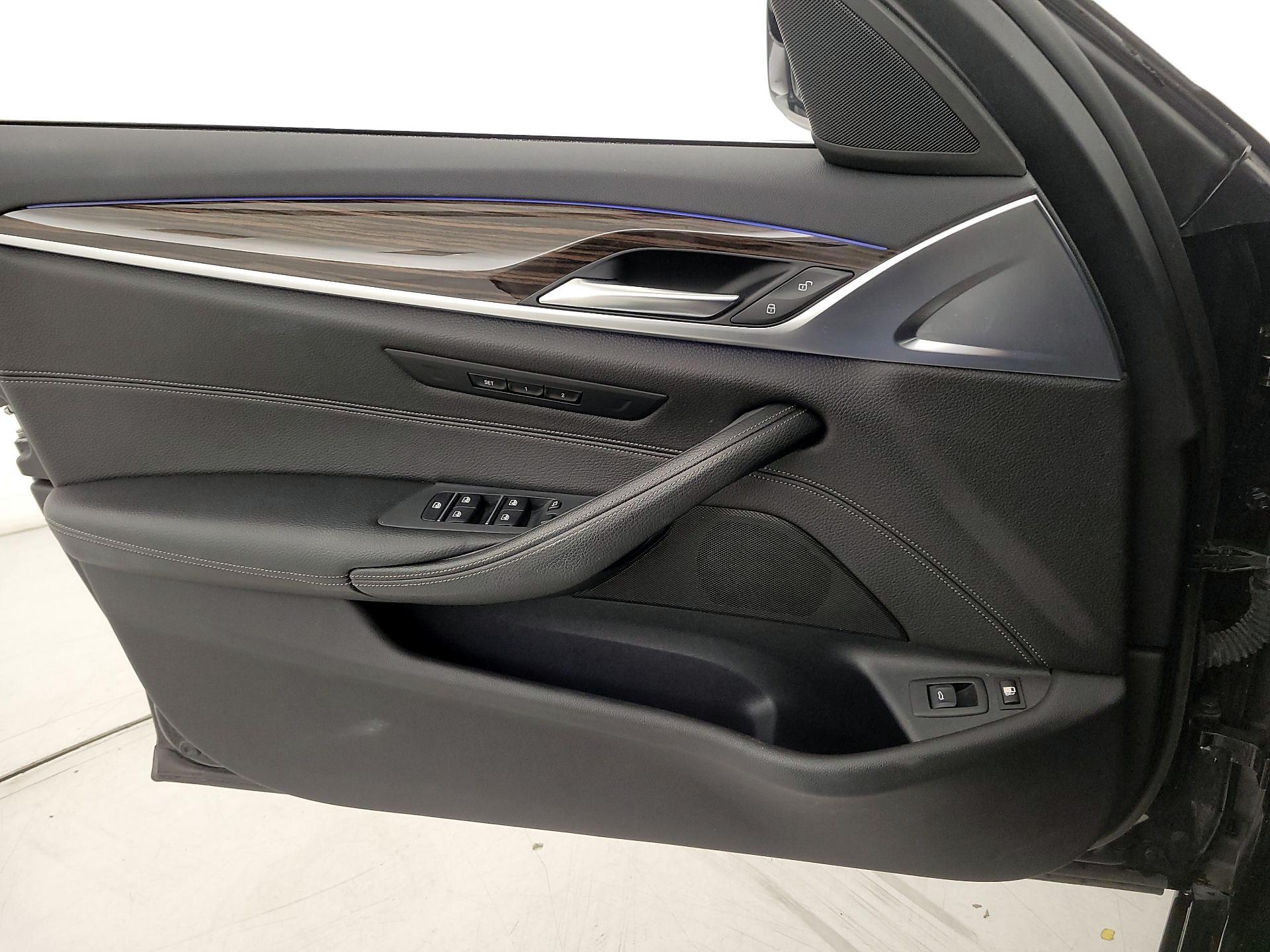 Thumbnail: 2019 BMW 5 Series - 12