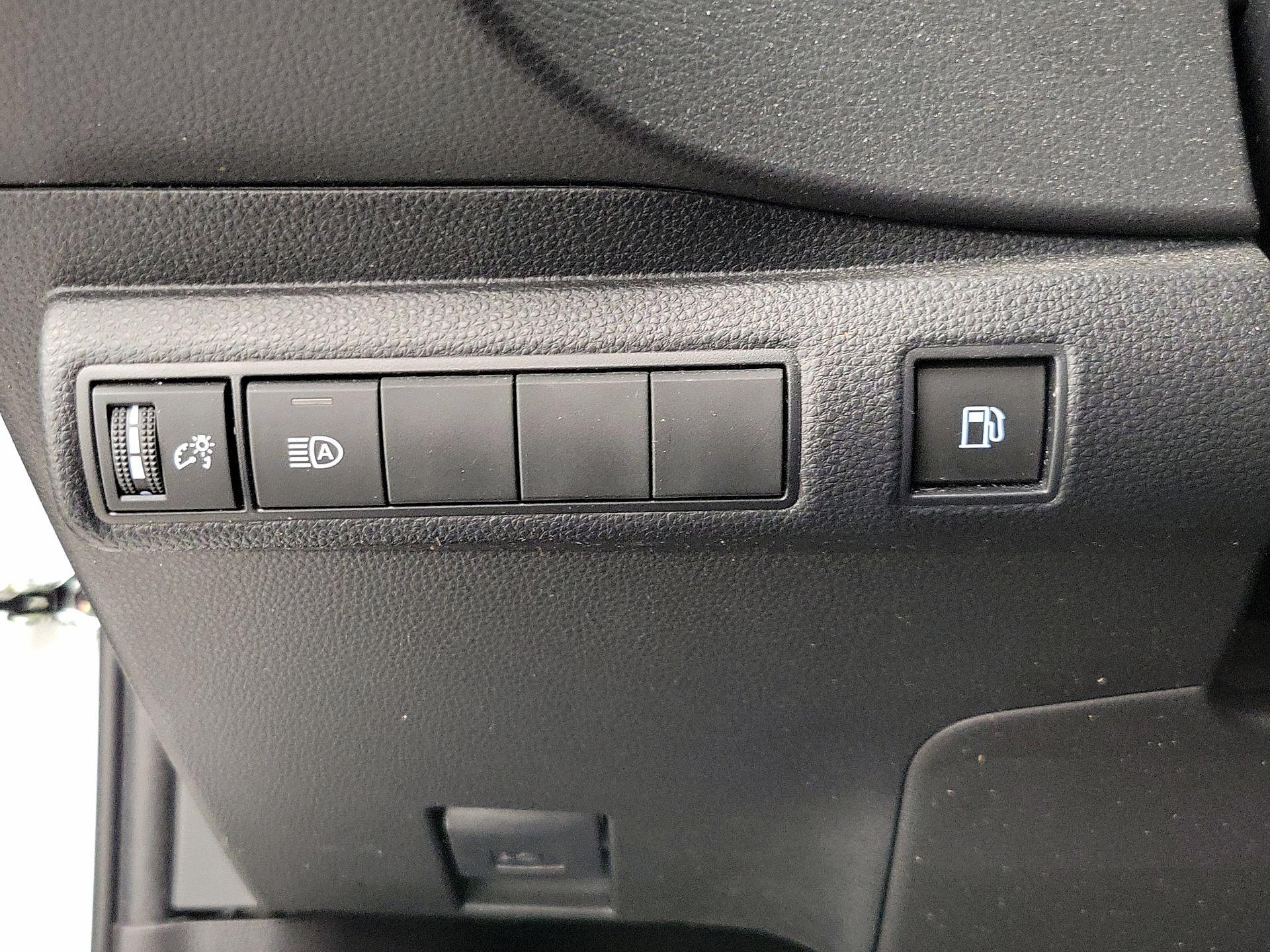 Thumbnail: 2024 Toyota Corolla - 13