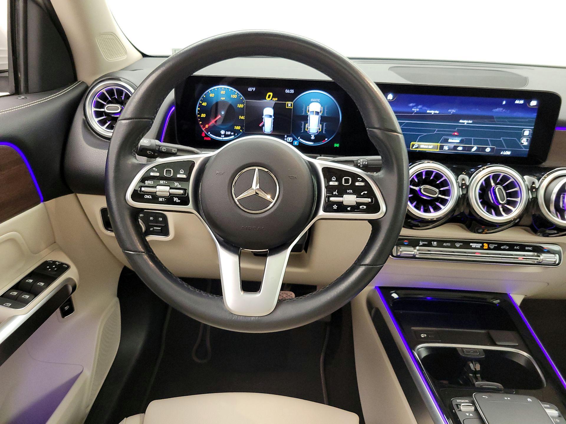 Thumbnail: 2022 Mercedes-Benz GLB - 10