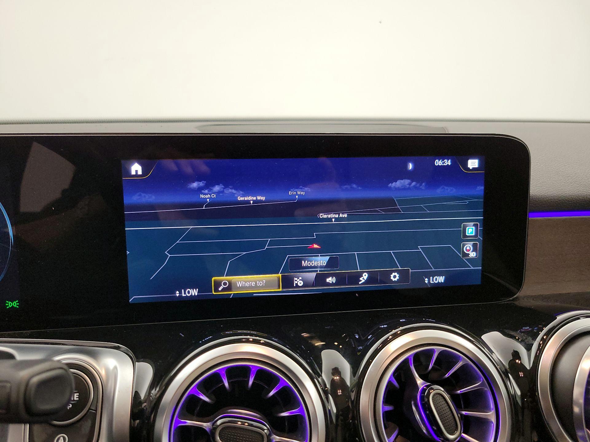 Thumbnail: 2022 Mercedes-Benz GLB - 14