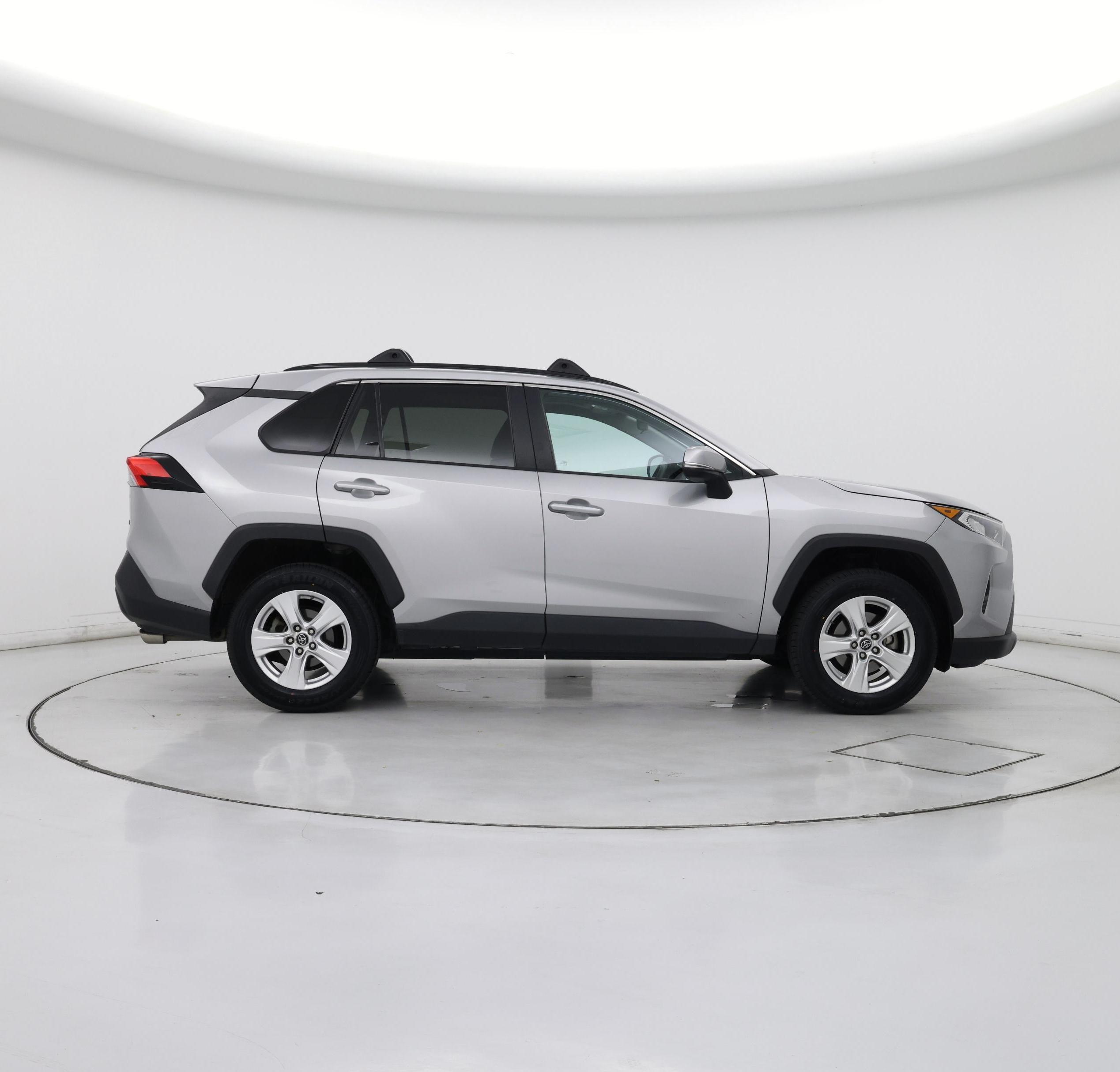 Thumbnail: 2019 Toyota RAV4 - 7