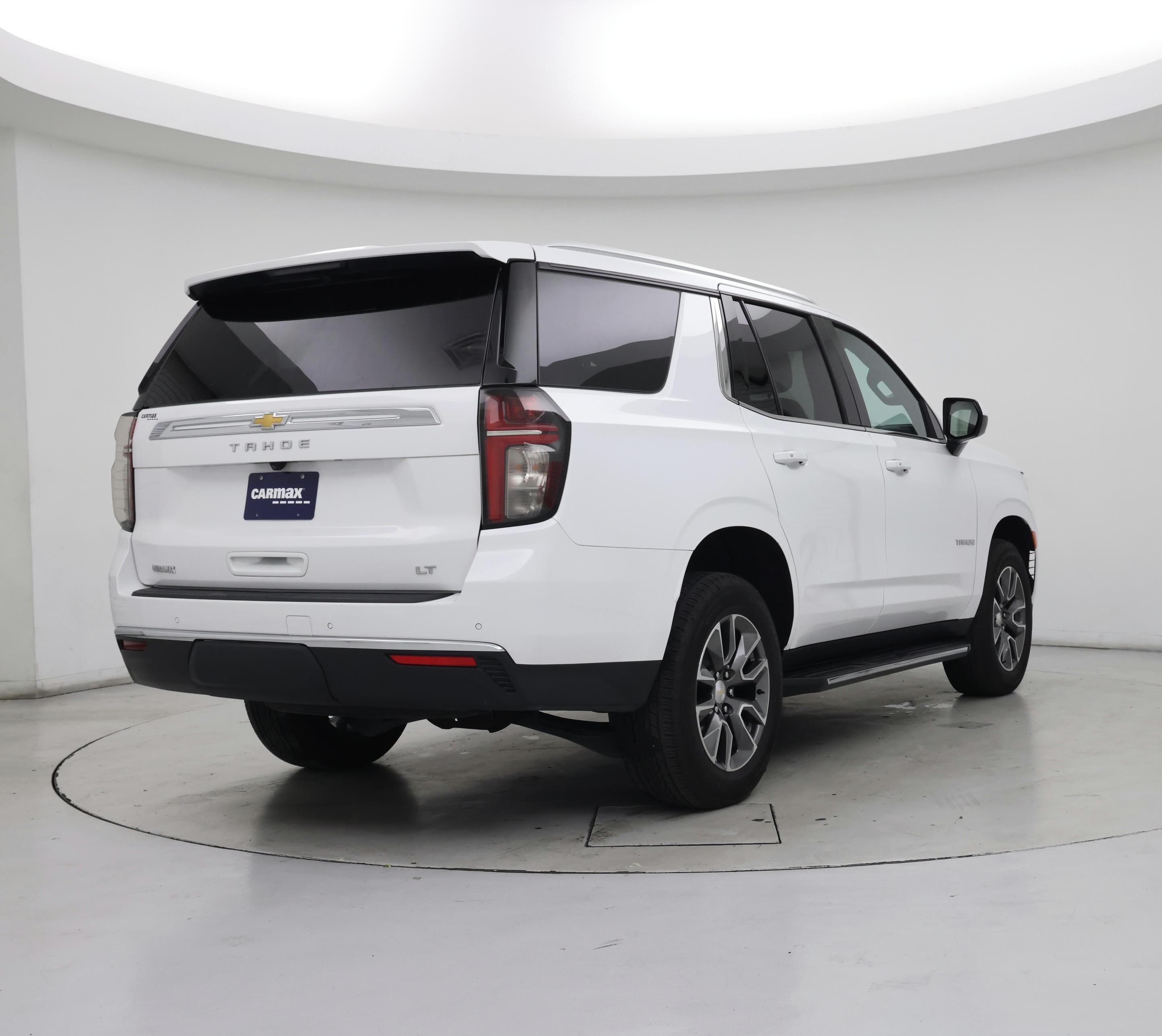 Thumbnail: 2023 Chevrolet Tahoe - 8