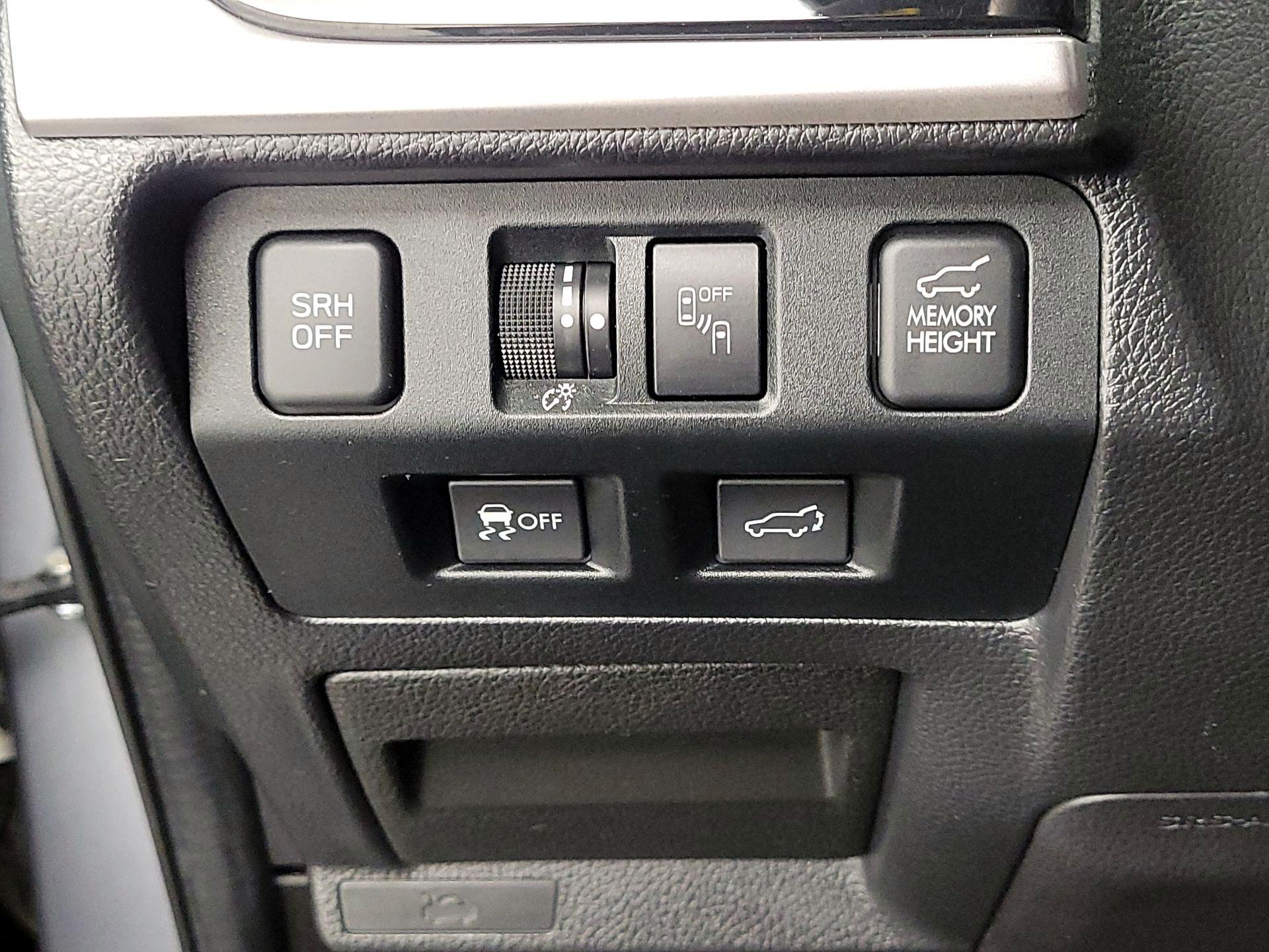 Thumbnail: 2017 Subaru Forester - 13