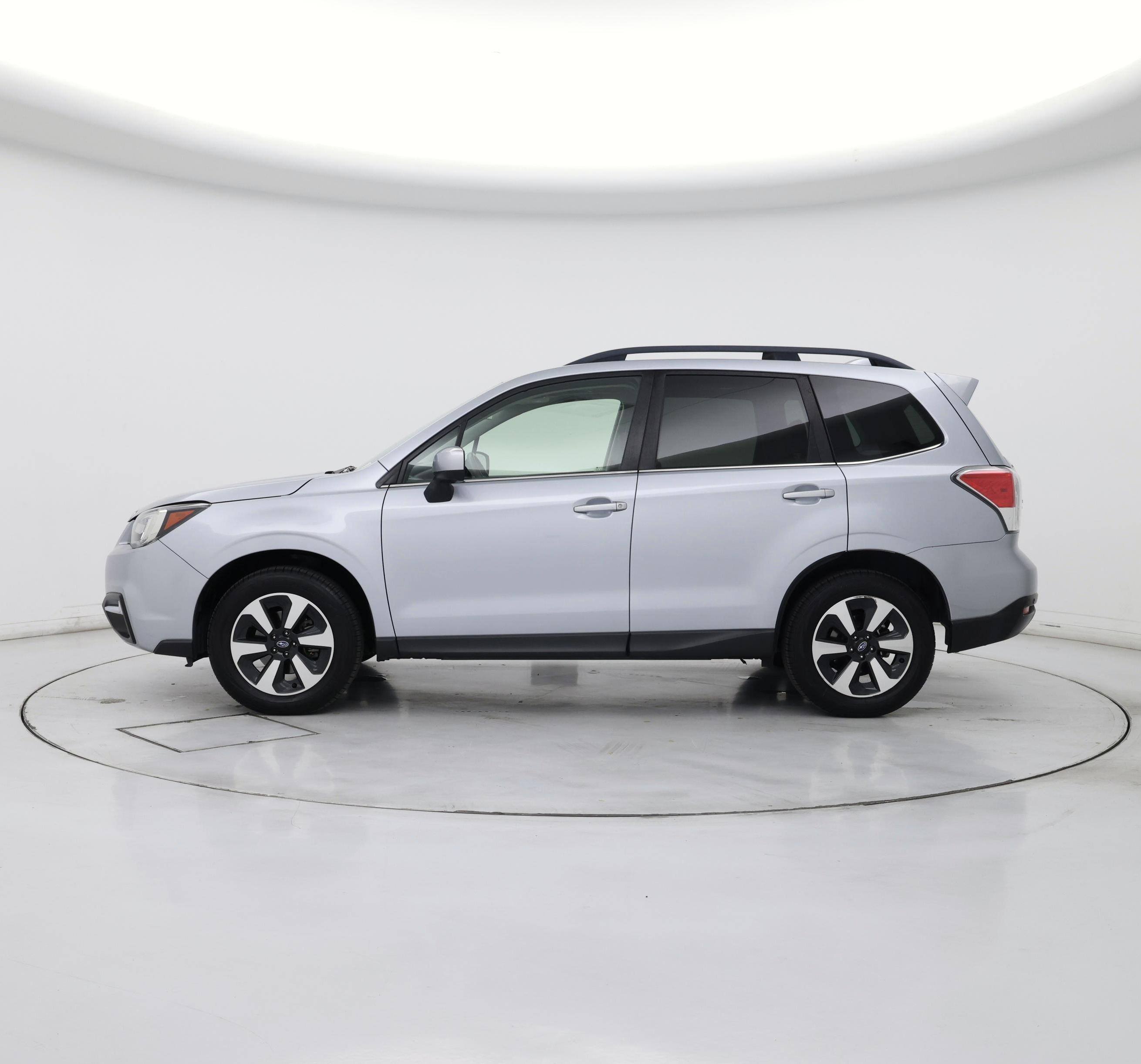 Thumbnail: 2017 Subaru Forester - 3