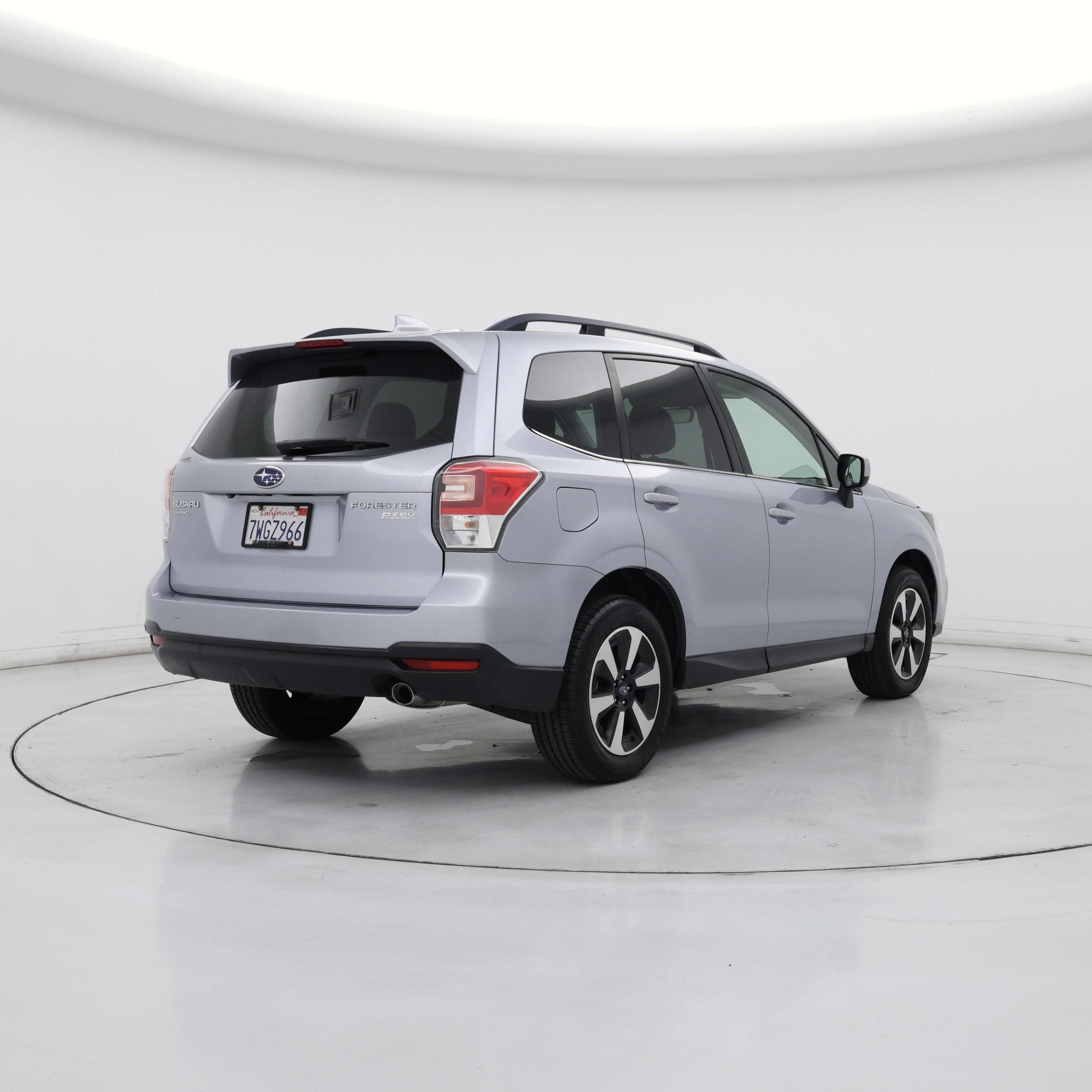 Thumbnail: 2017 Subaru Forester - 8