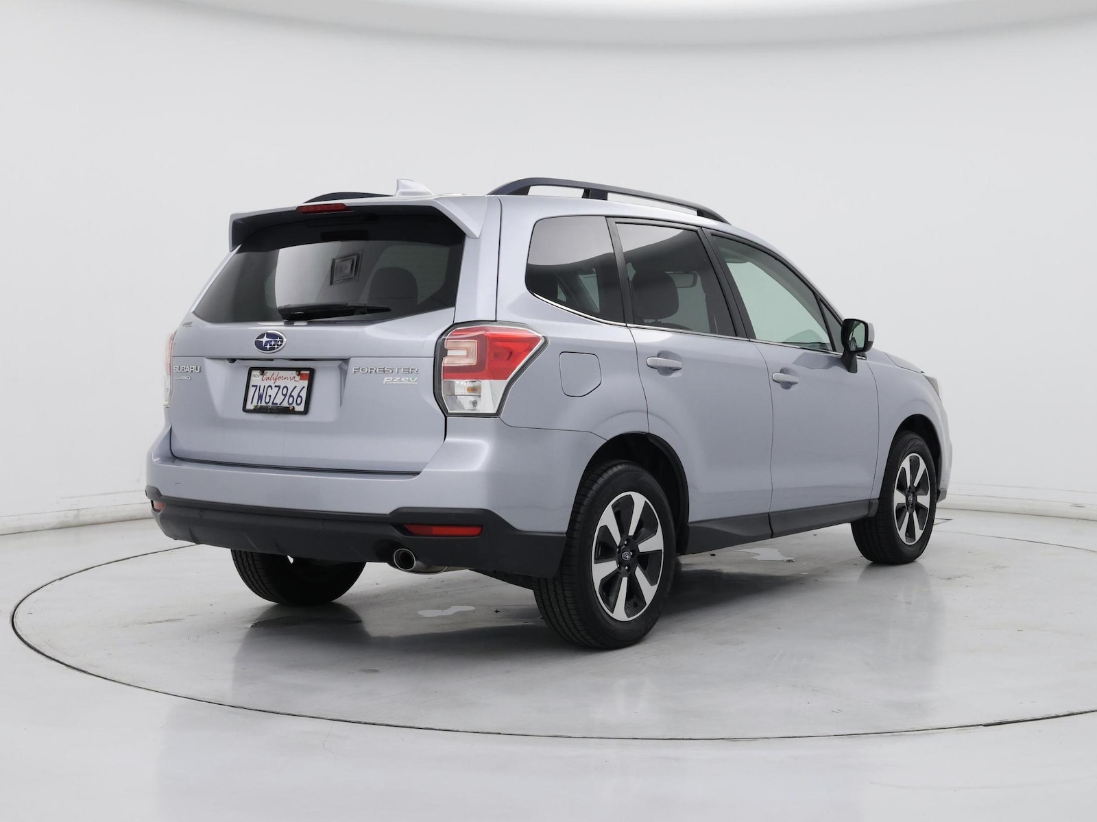 2017 Subaru Forester Limited - Photo 9