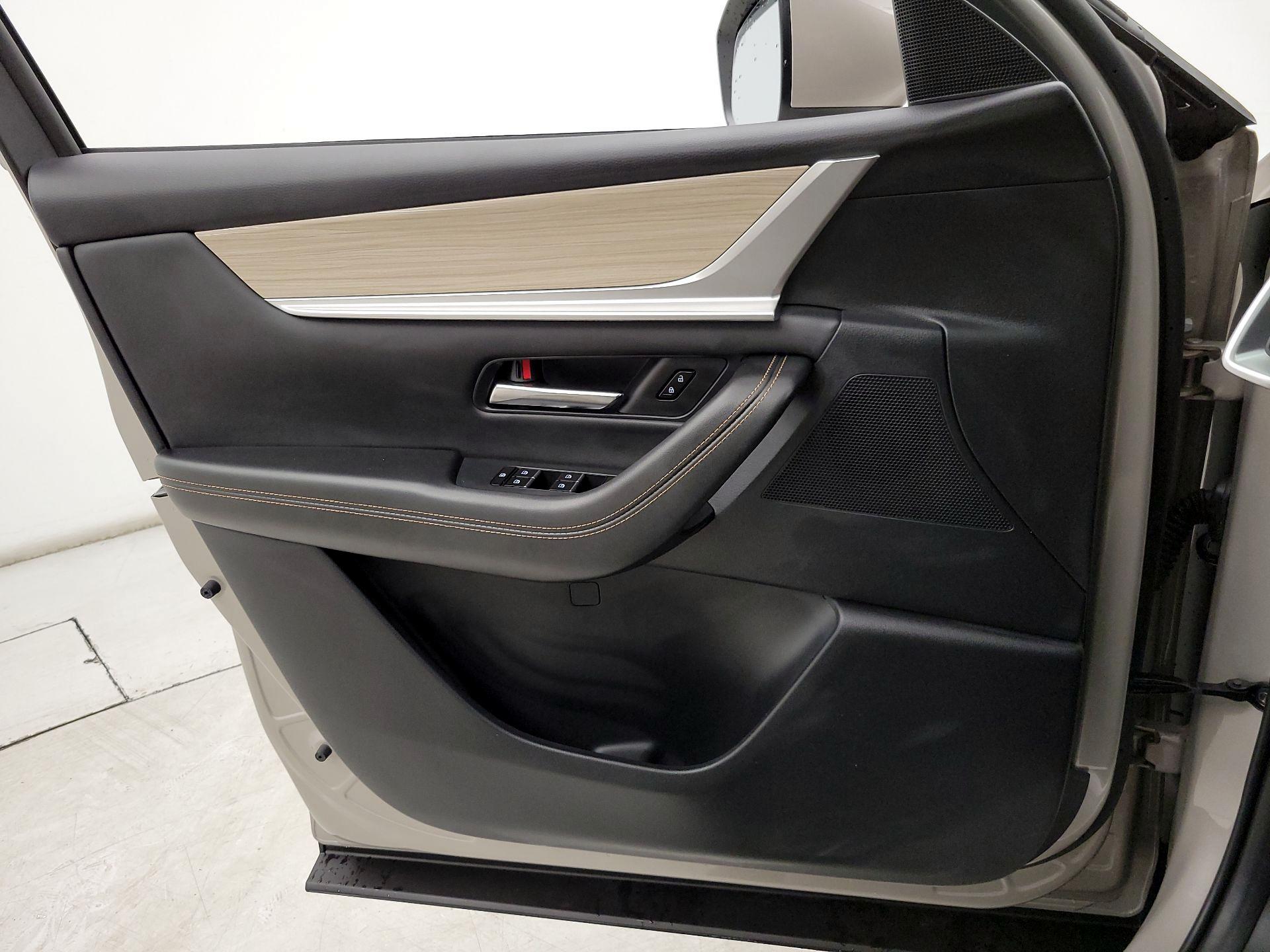 Thumbnail: 2025 Mazda CX-90 - 12