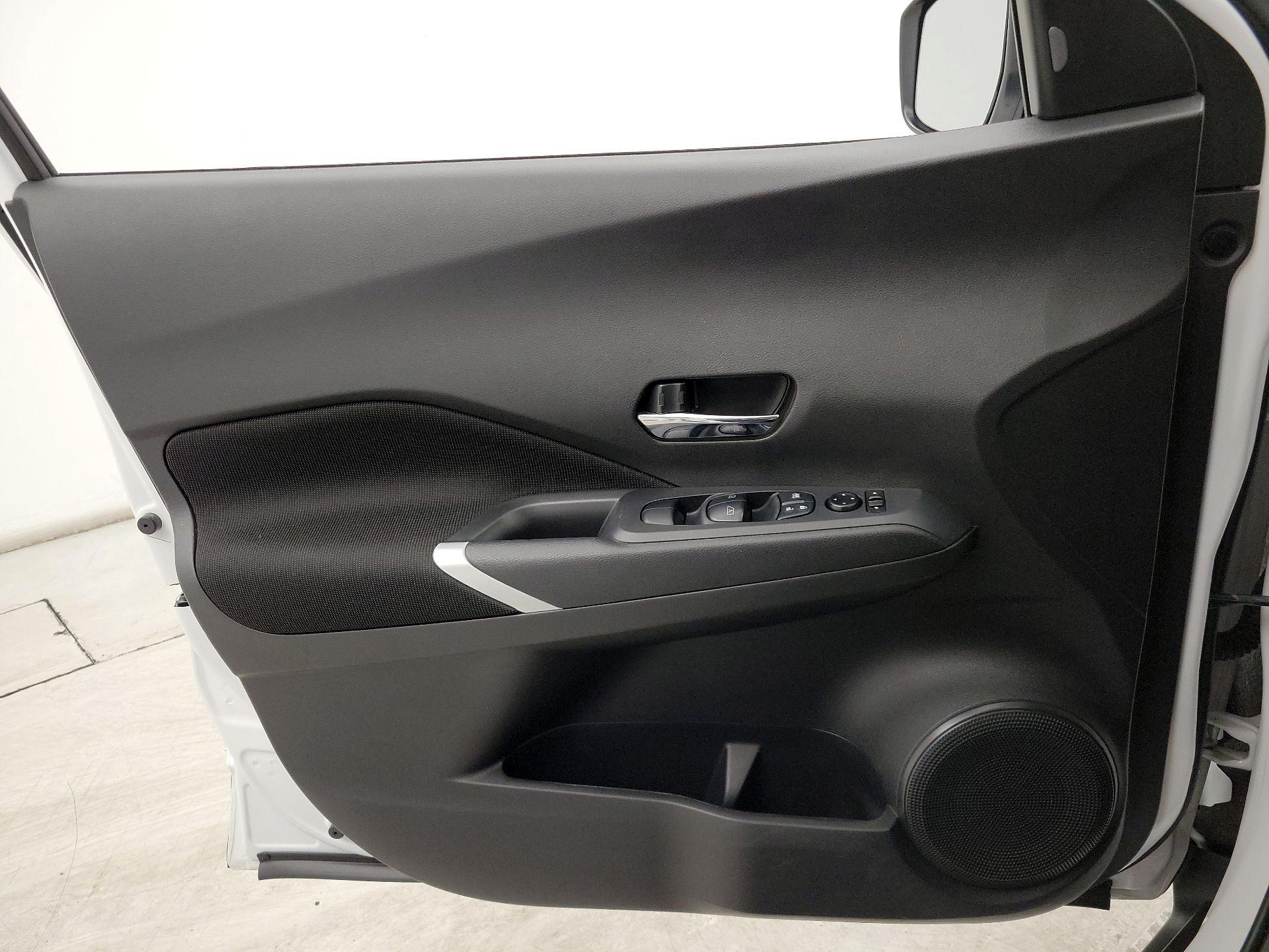 Thumbnail: 2023 Nissan Kicks - 12