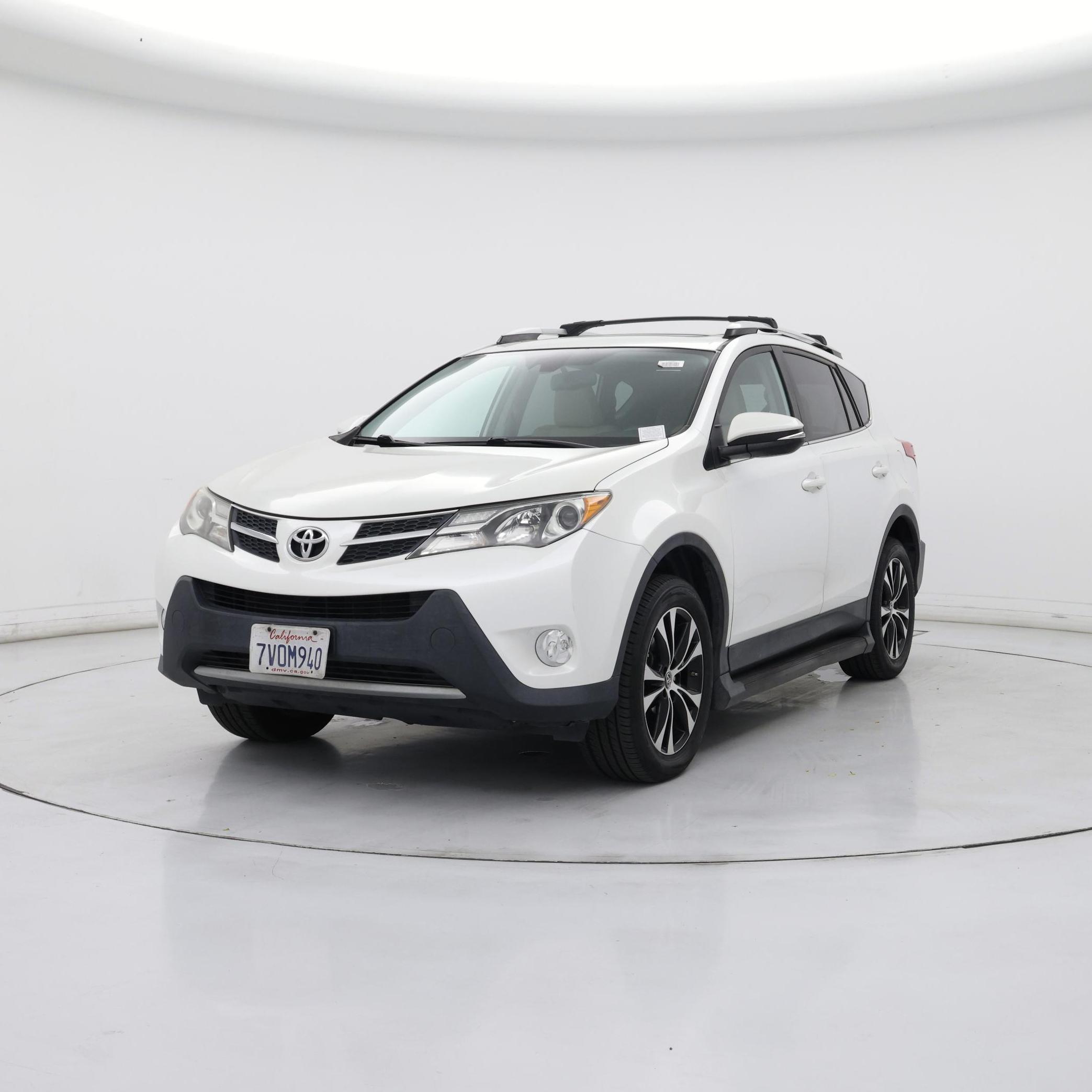 Thumbnail: 2015 Toyota RAV4 - 4