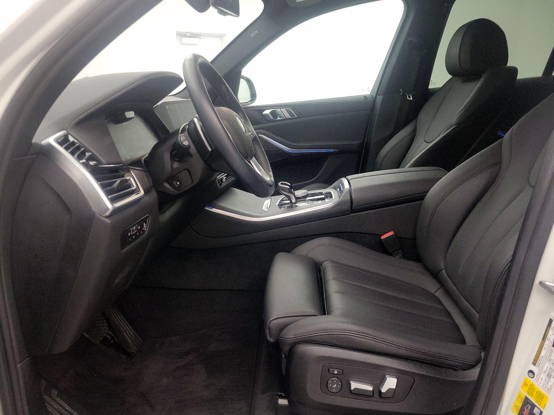 Thumbnail: 2022 BMW X5 - 11