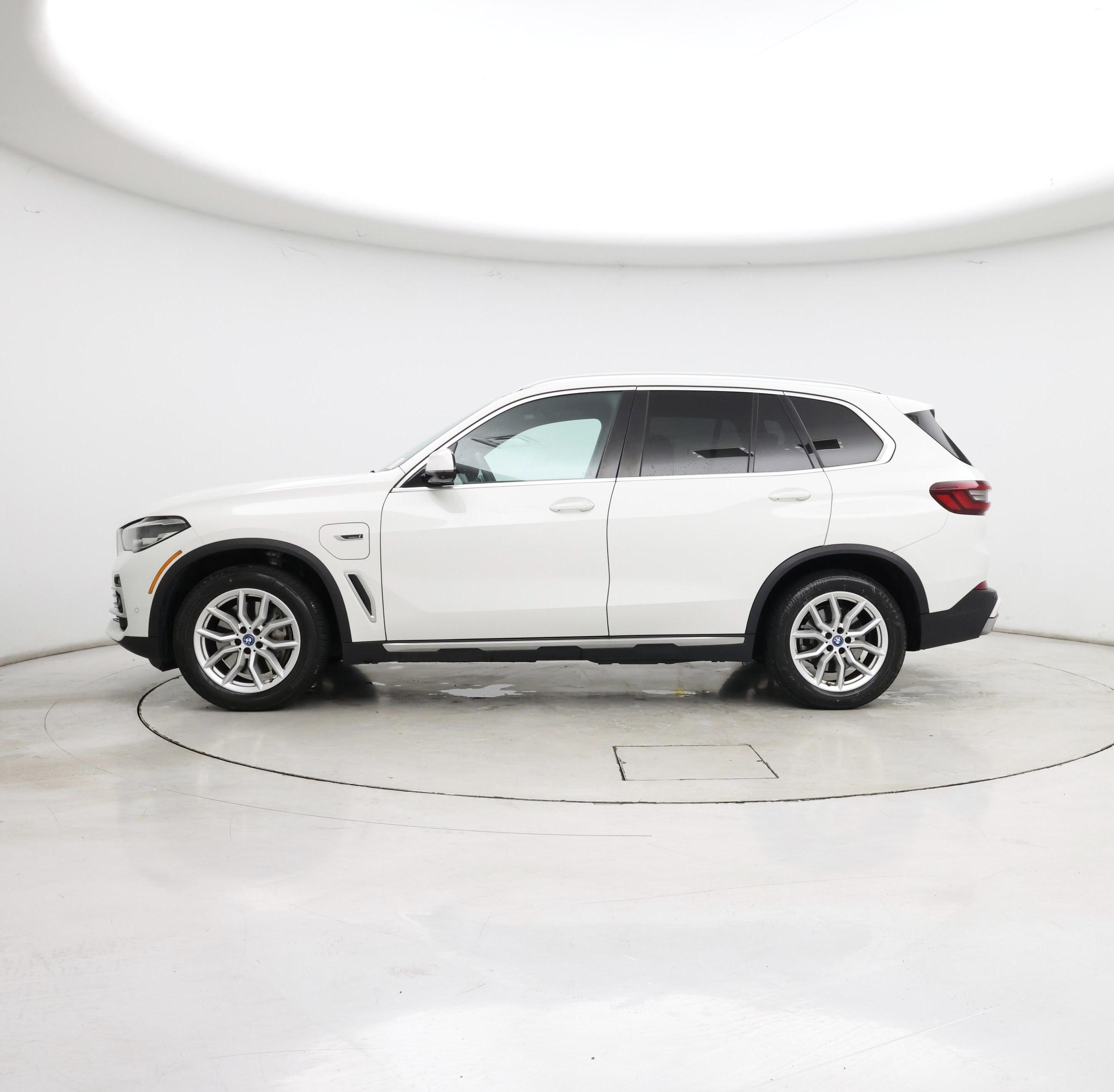 Thumbnail: 2022 BMW X5 - 3