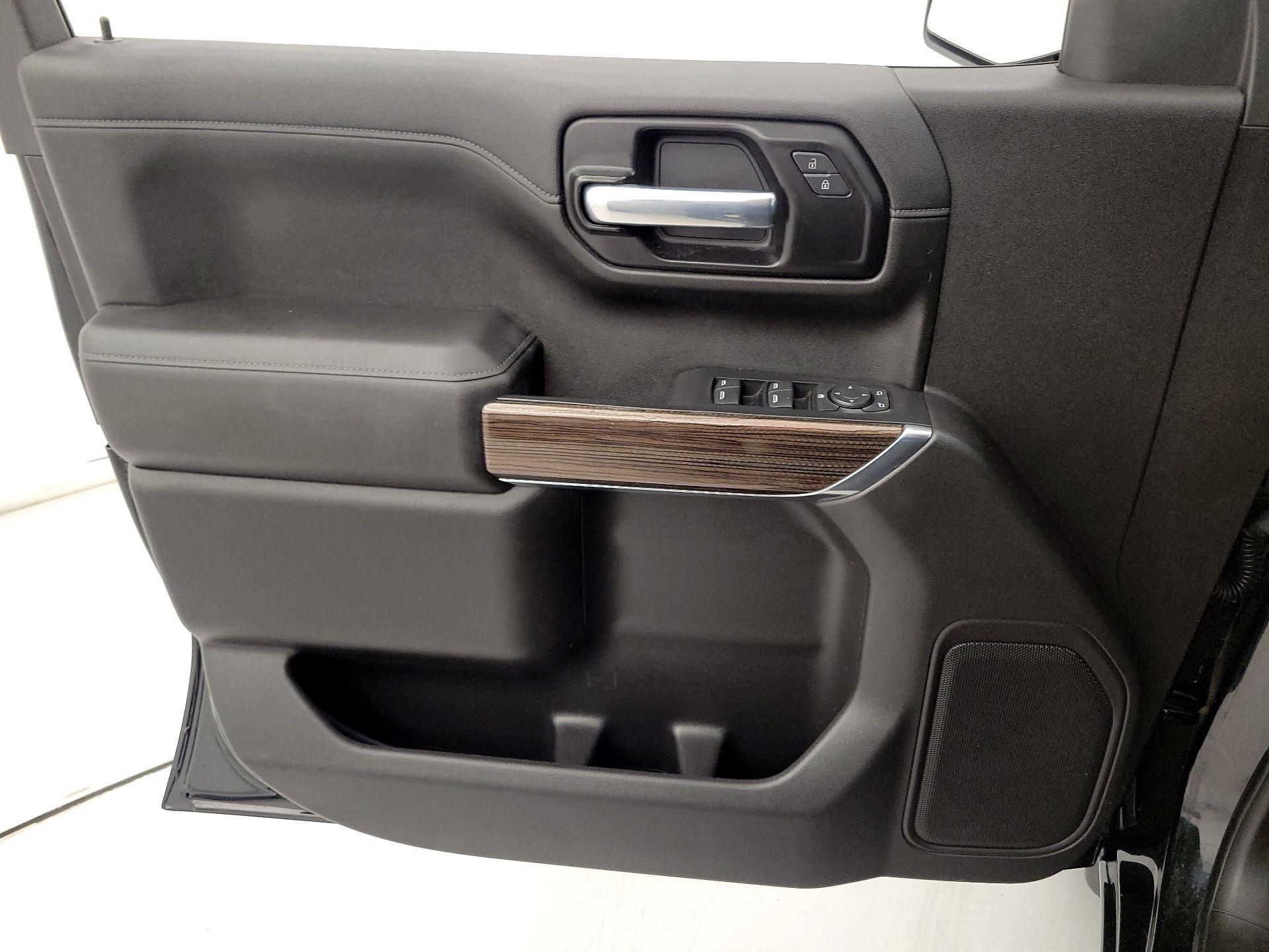 Thumbnail: 2021 Chevrolet Silverado 1500 - 12