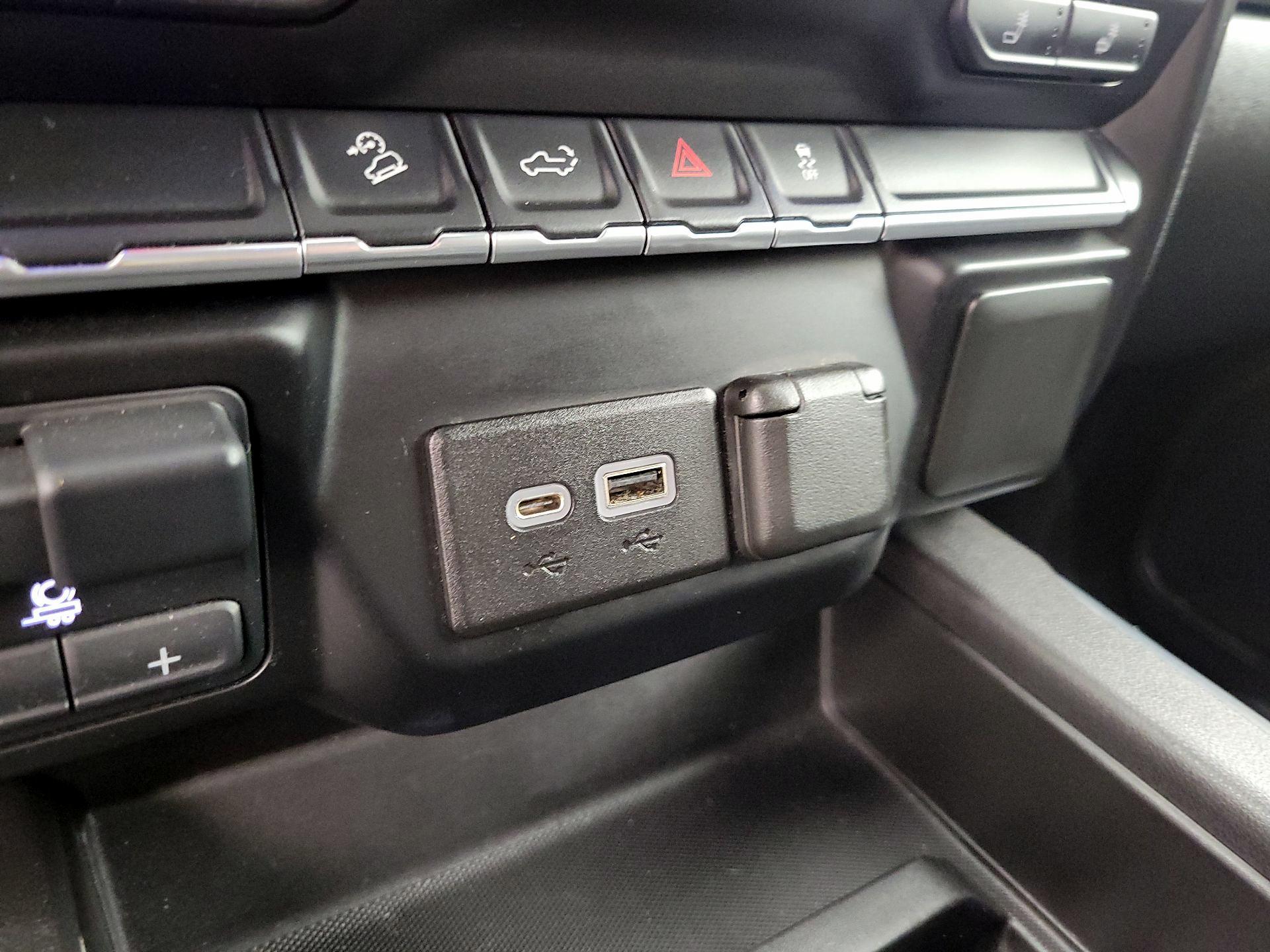 Thumbnail: 2021 Chevrolet Silverado 1500 - 18