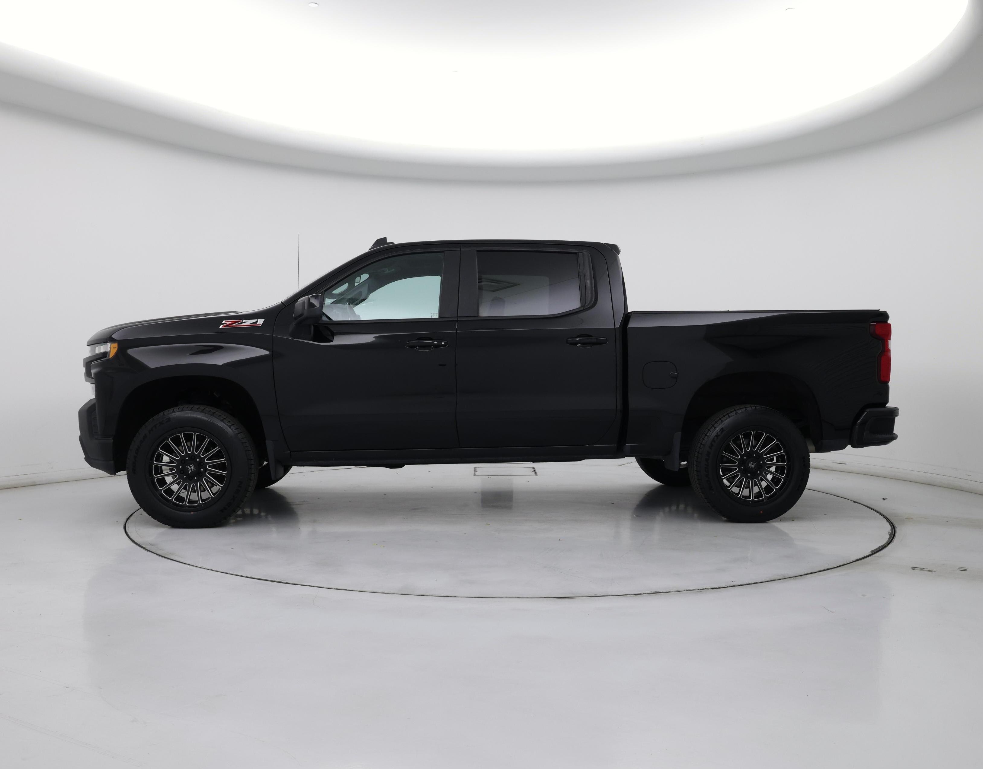 Thumbnail: 2021 Chevrolet Silverado 1500 - 3