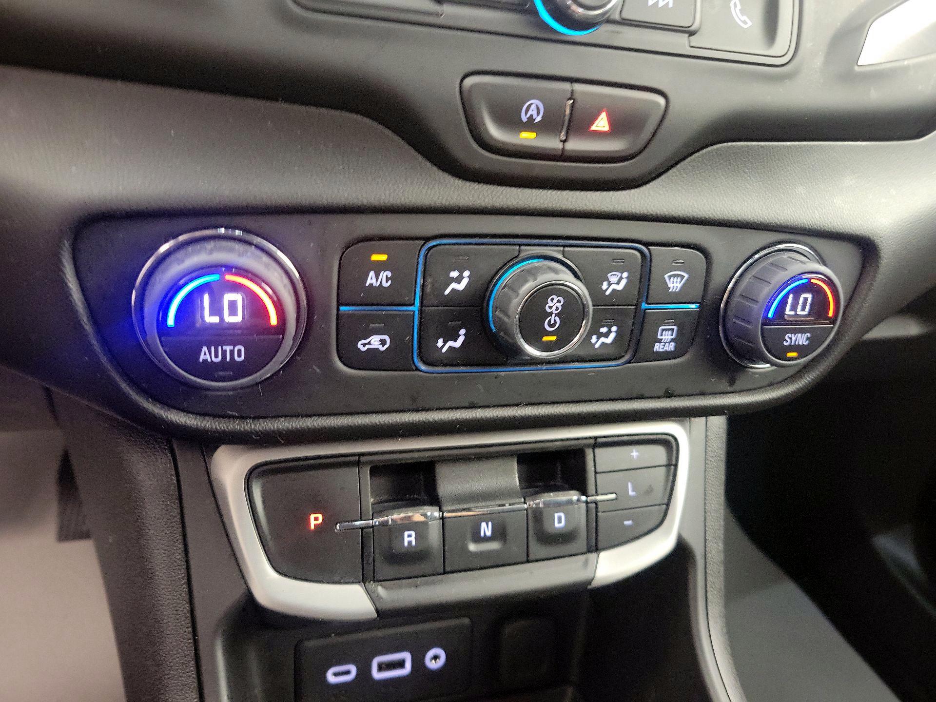 Thumbnail: 2023 GMC Terrain - 17