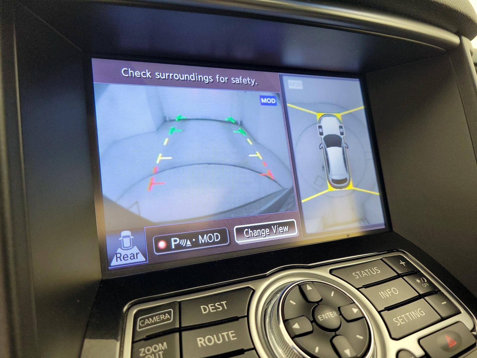 Thumbnail: 2014 INFINITI QX70 - 15