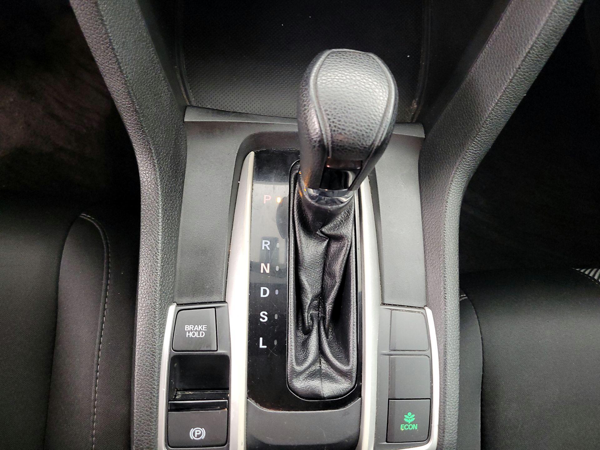 Thumbnail: 2016 Honda Civic - 17