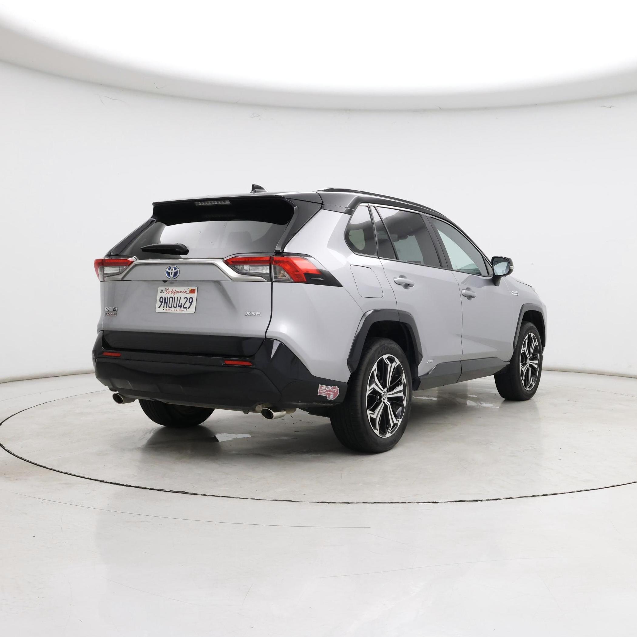 Thumbnail: 2024 Toyota RAV4 - 8