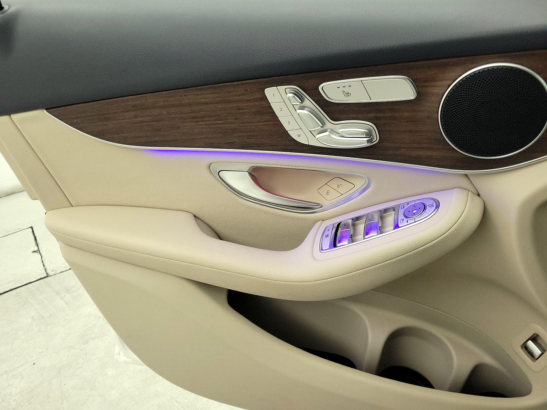 Thumbnail: 2022 Mercedes-Benz GLC - 12