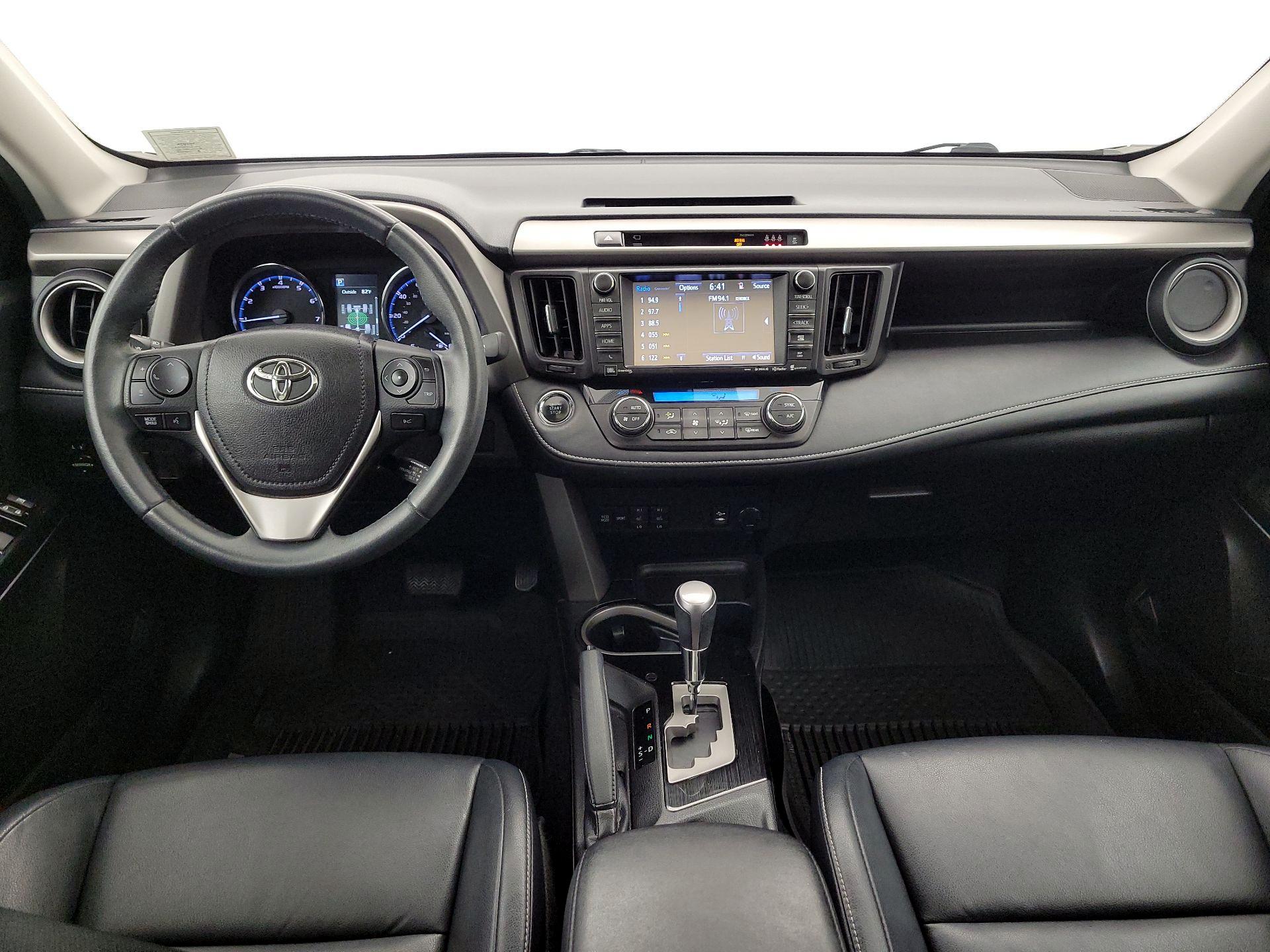 Thumbnail: 2017 Toyota RAV4 - 9