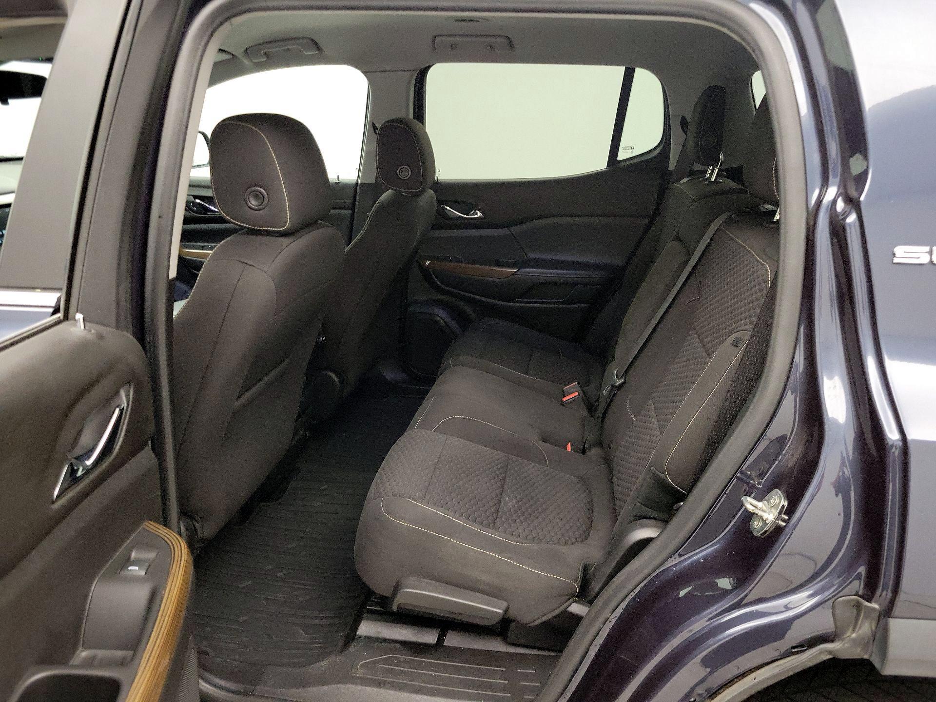 Thumbnail: 2019 GMC Acadia - 19