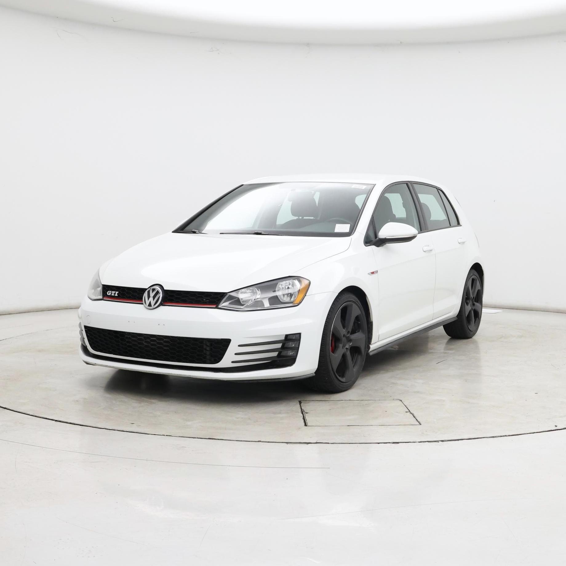 Thumbnail: 2015 Volkswagen Golf - 4