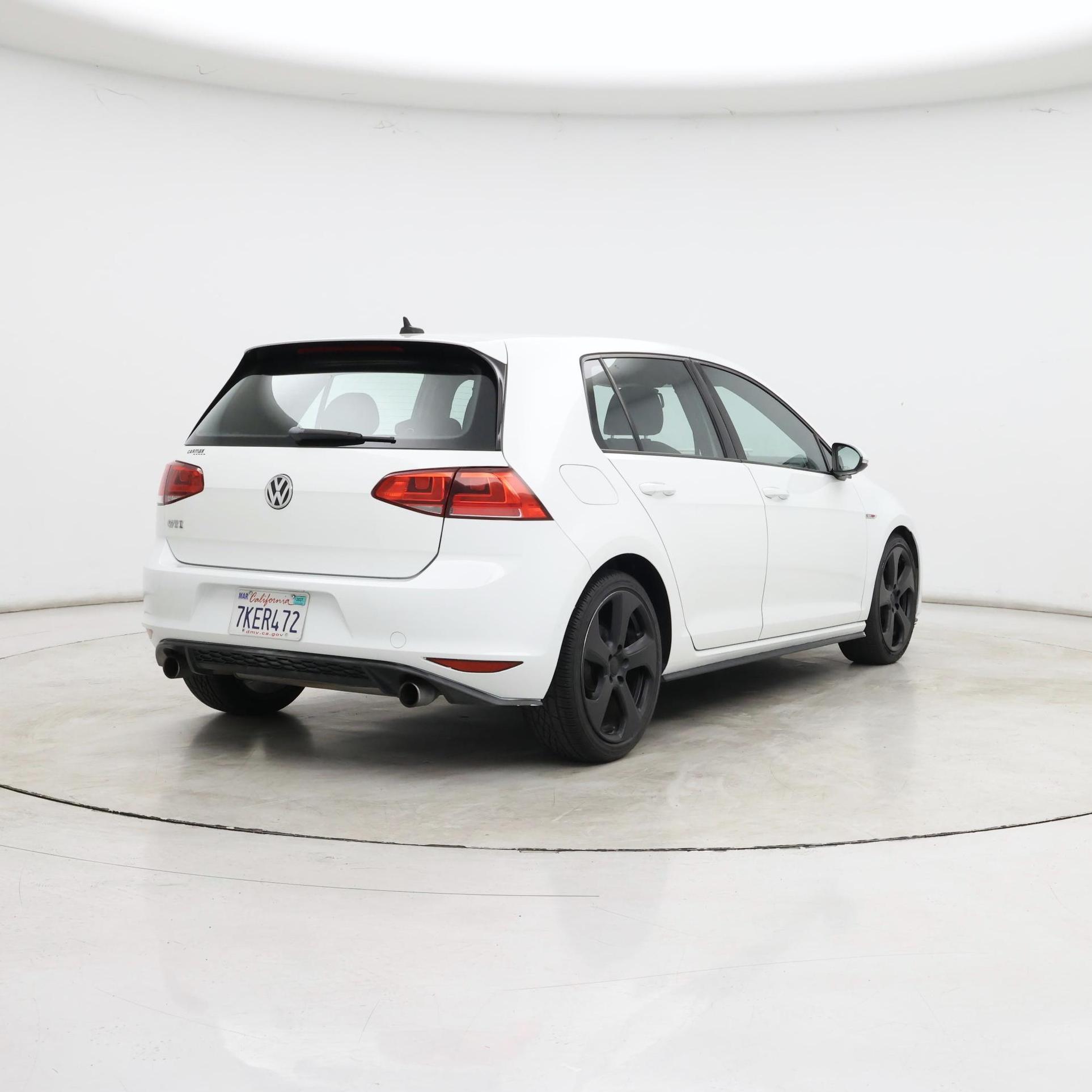 Thumbnail: 2015 Volkswagen Golf - 8