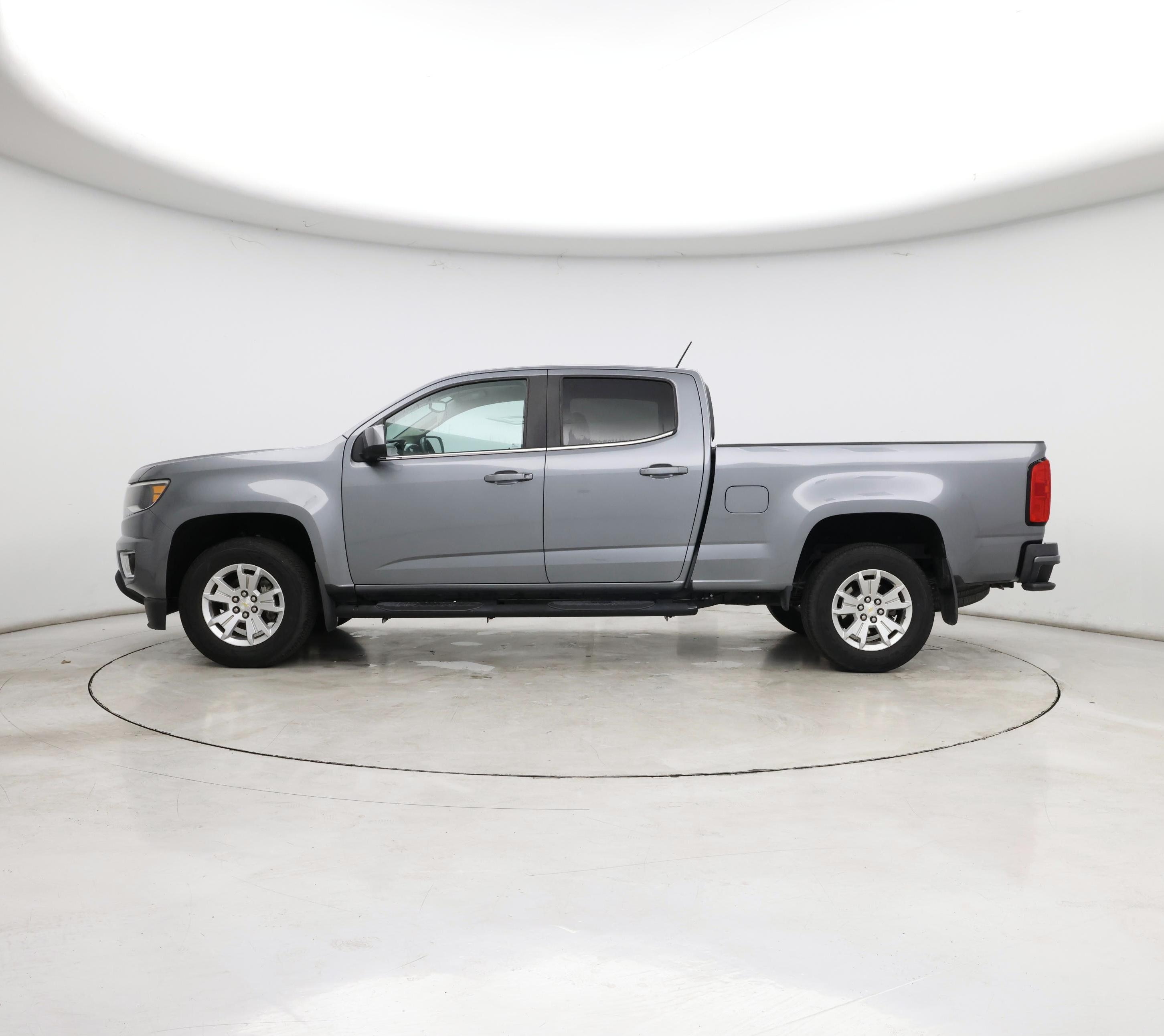 Thumbnail: 2018 Chevrolet Colorado - 3