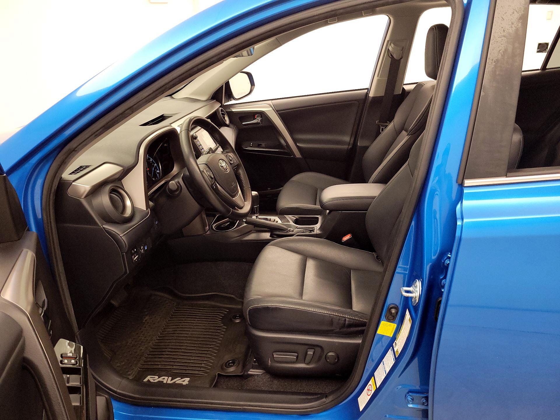 Thumbnail: 2017 Toyota RAV4 - 11