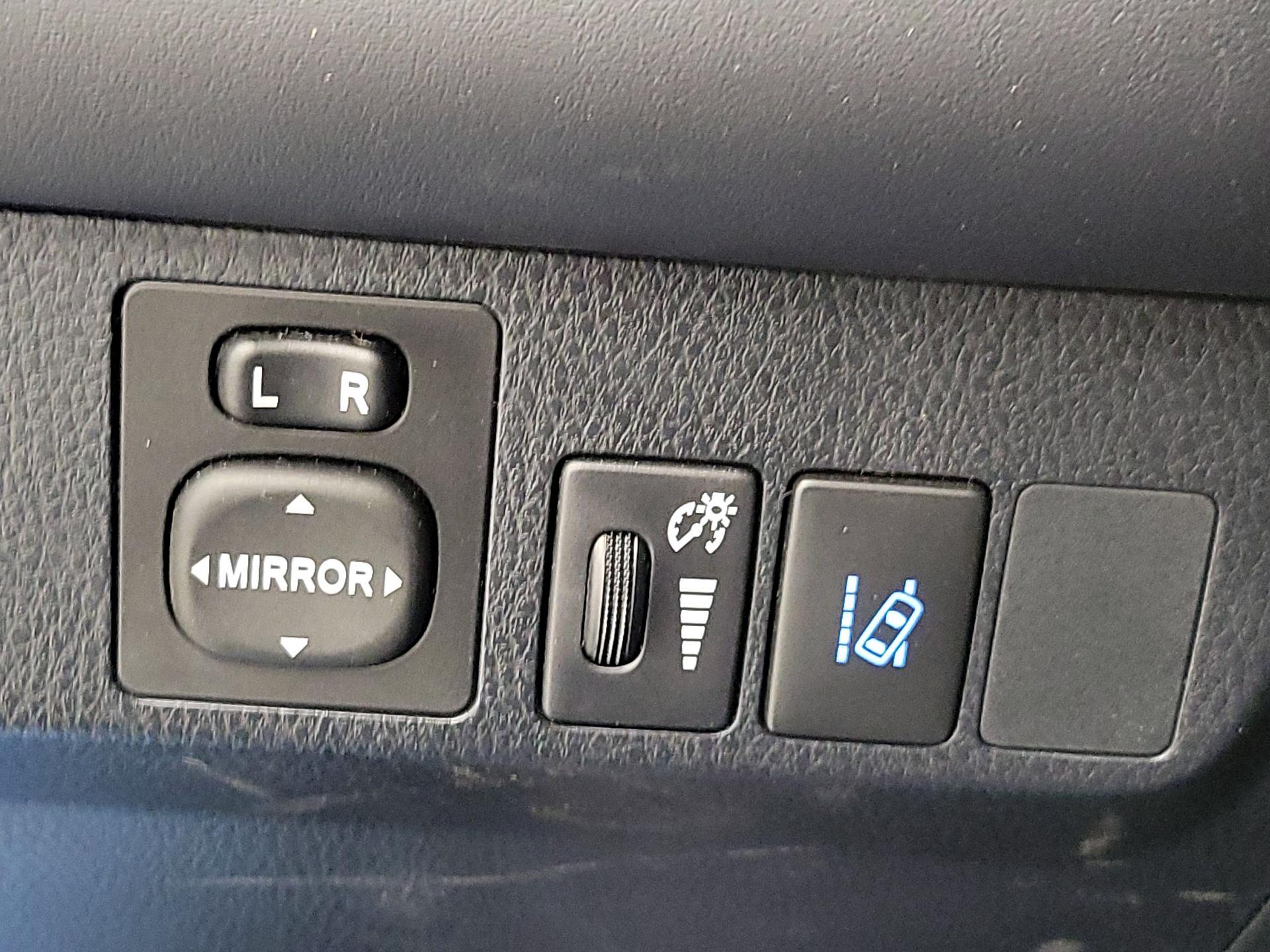 Thumbnail: 2017 Toyota RAV4 - 13