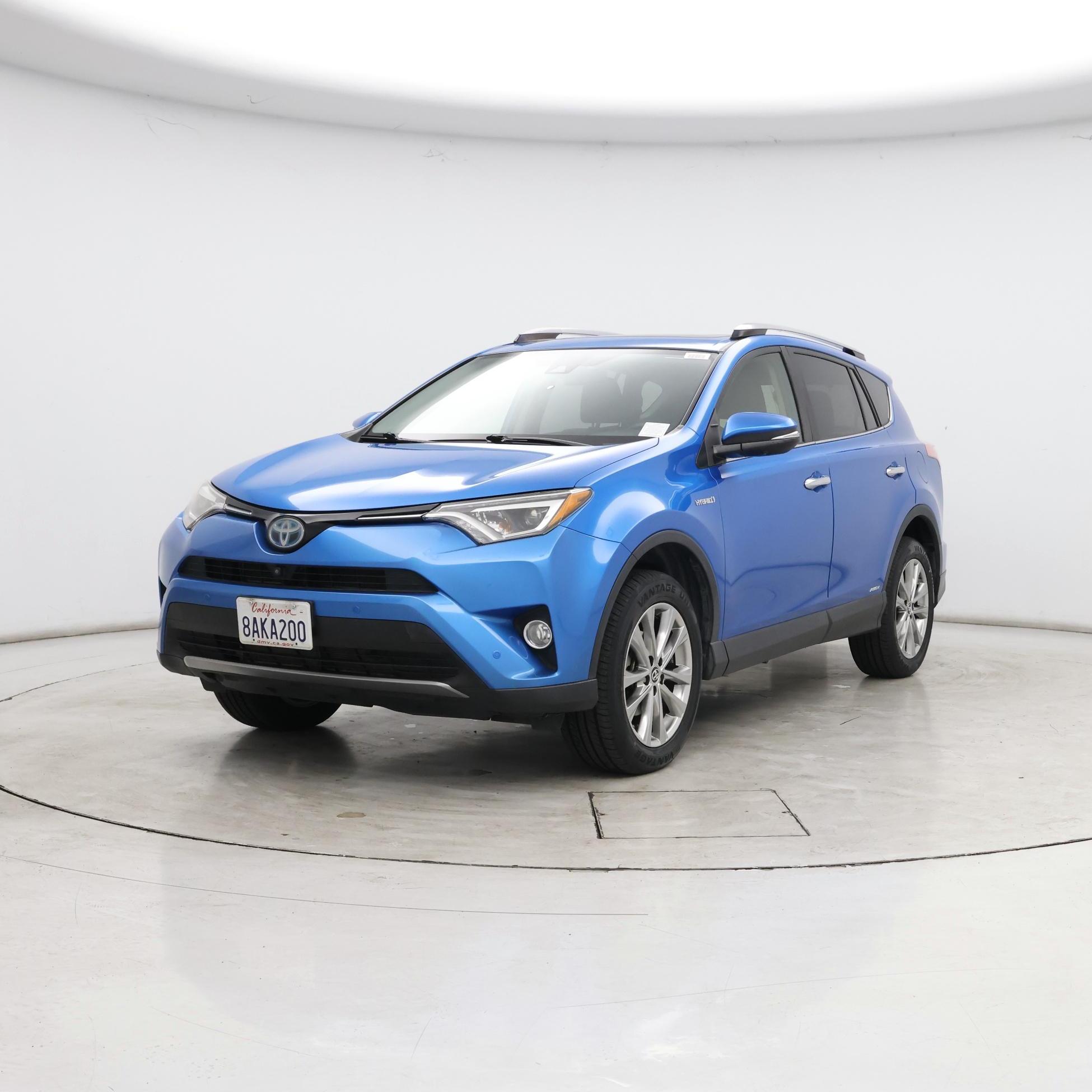 Thumbnail: 2017 Toyota RAV4 - 4