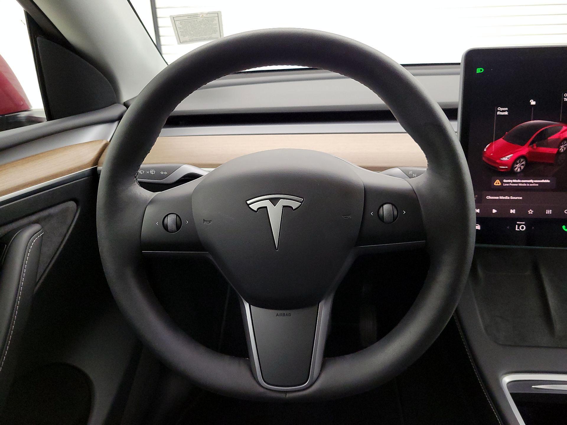 Thumbnail: 2023 Tesla Model Y - 10