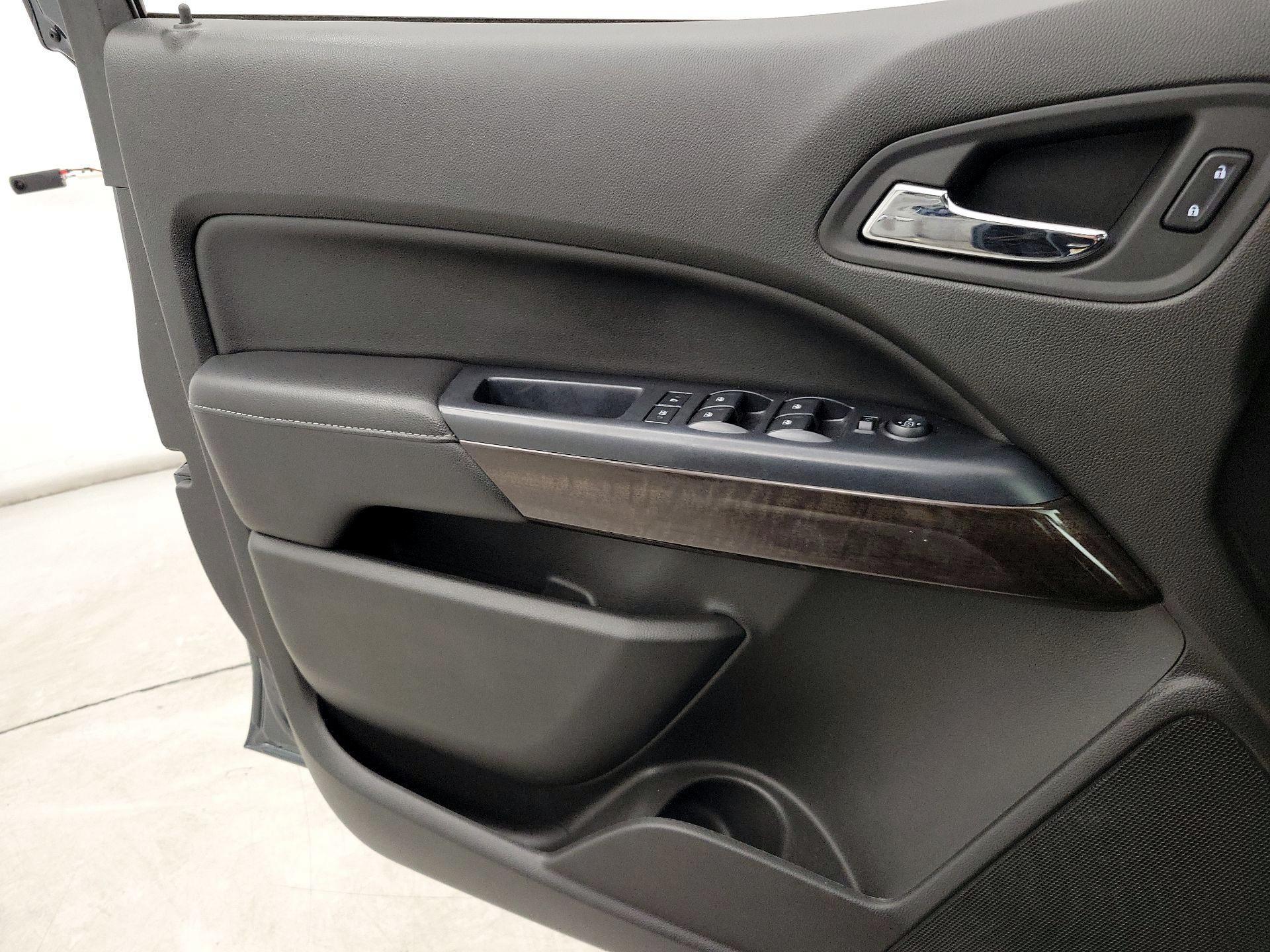 Thumbnail: 2015 GMC Canyon - 12