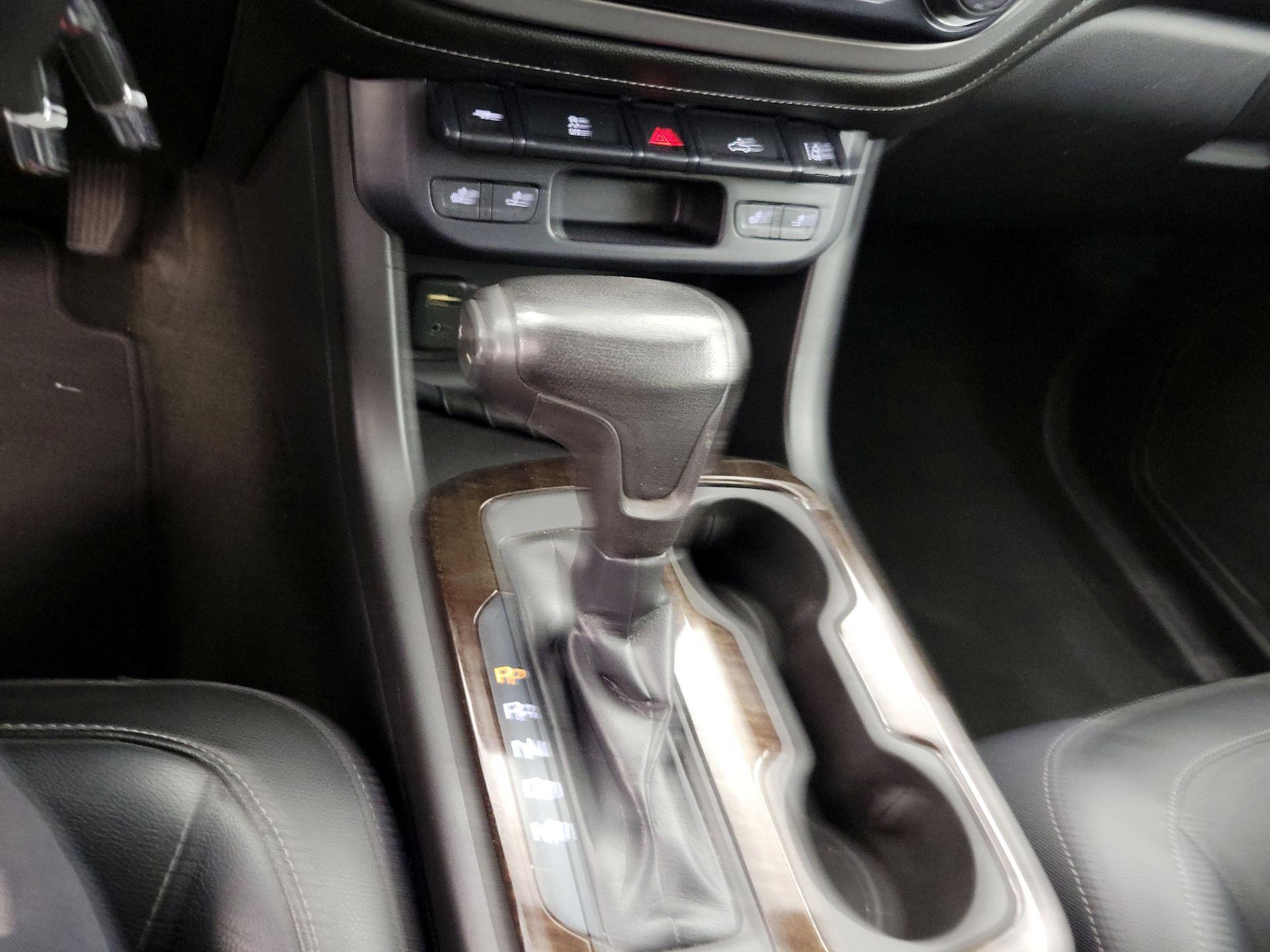 Thumbnail: 2015 GMC Canyon - 17