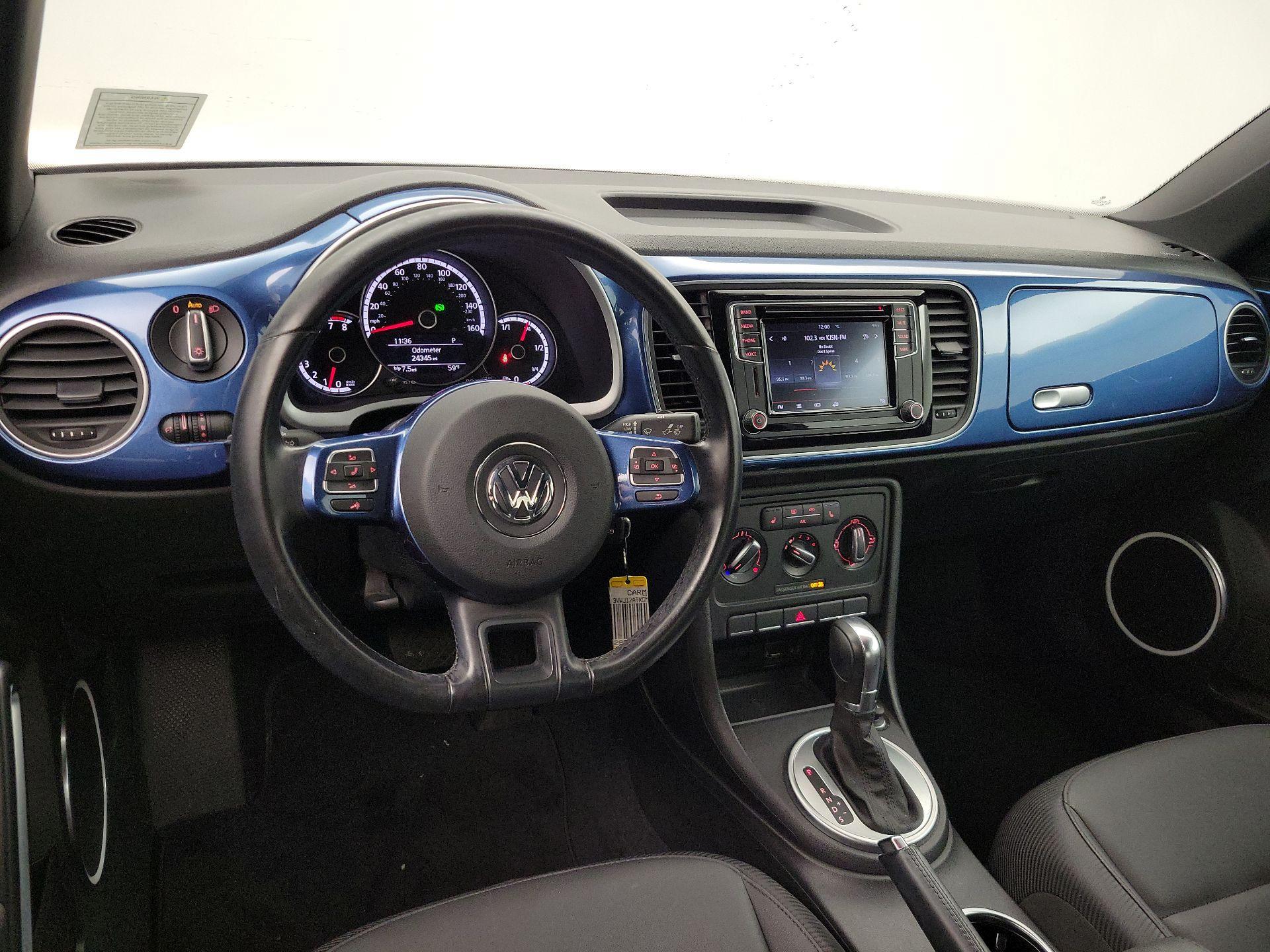 Thumbnail: 2016 Volkswagen Beetle - 9