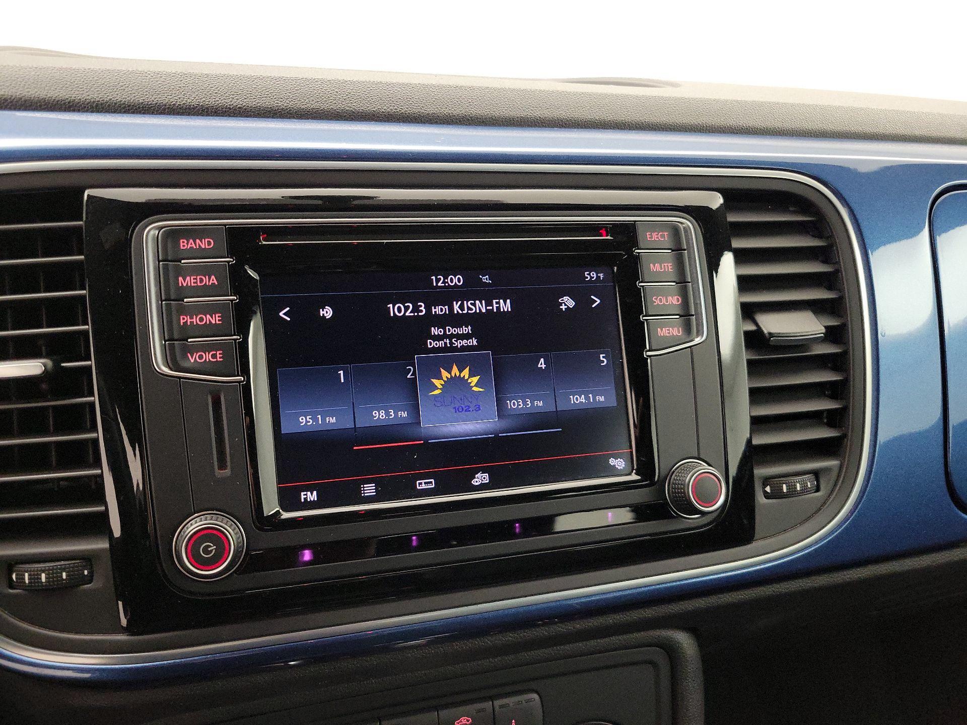 Thumbnail: 2016 Volkswagen Beetle - 15