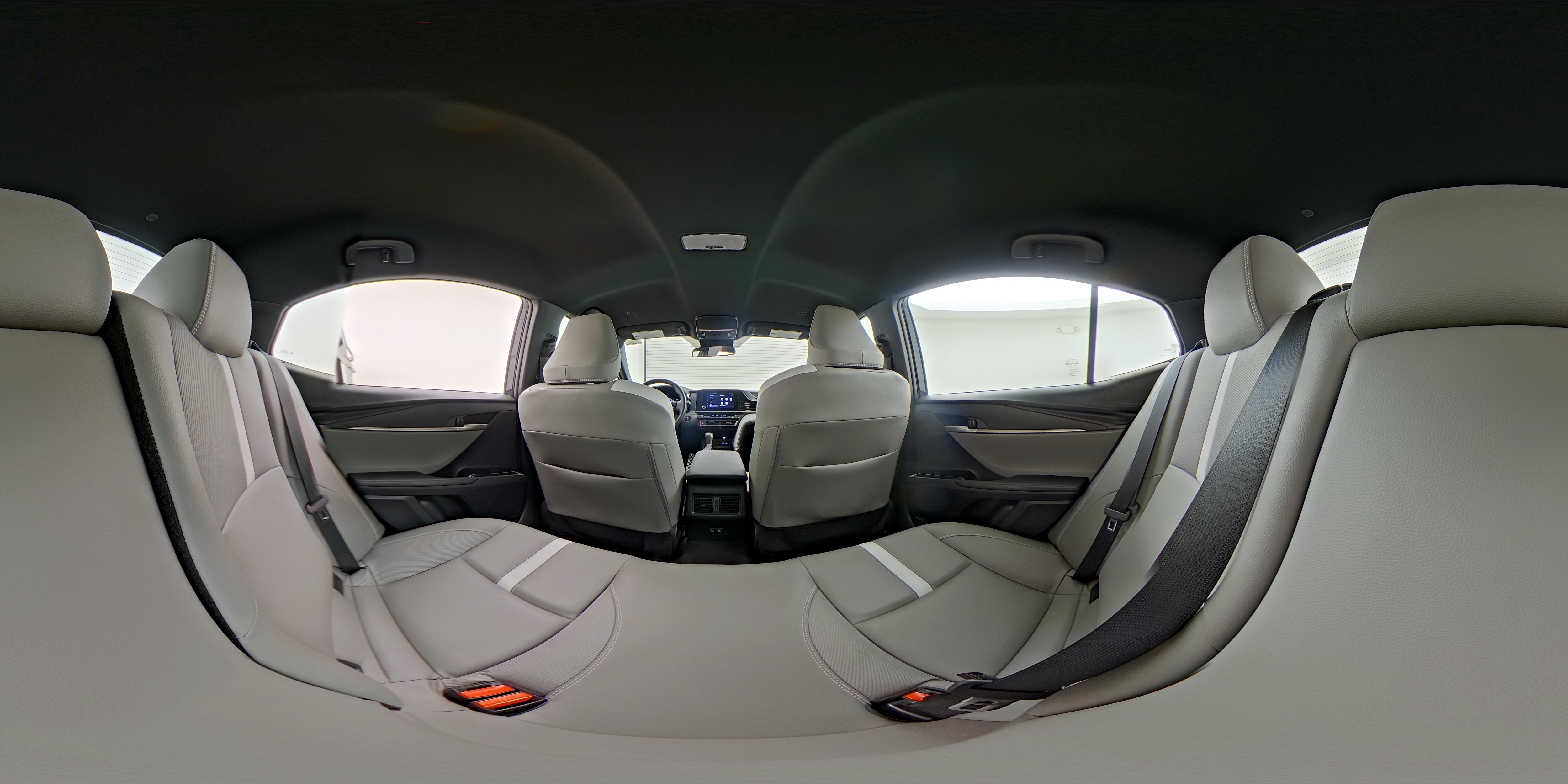 2025 Toyota Camry SE - Photo 25