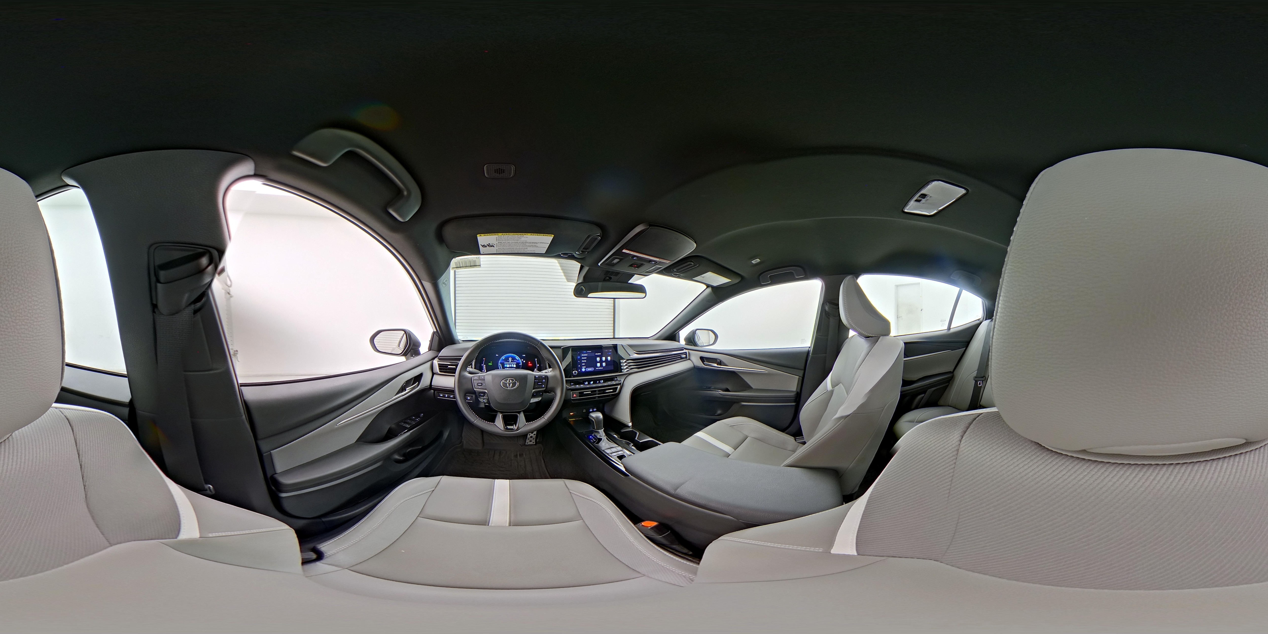 2025 Toyota Camry SE - Photo 26