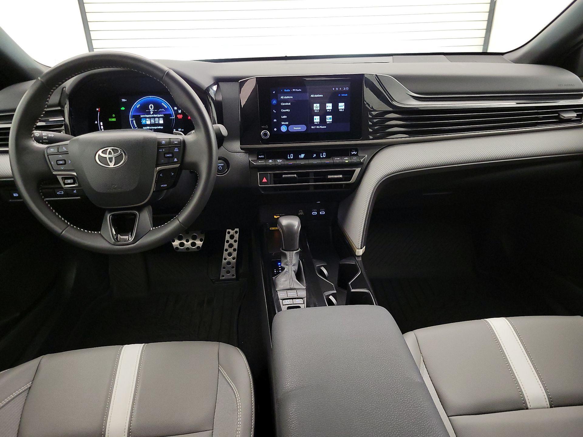 Thumbnail: 2025 Toyota Camry - 9