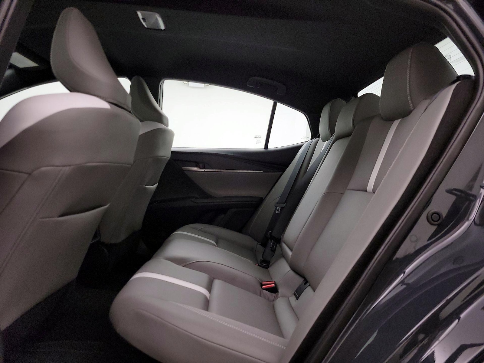 2025 Toyota Camry SE - Photo 20