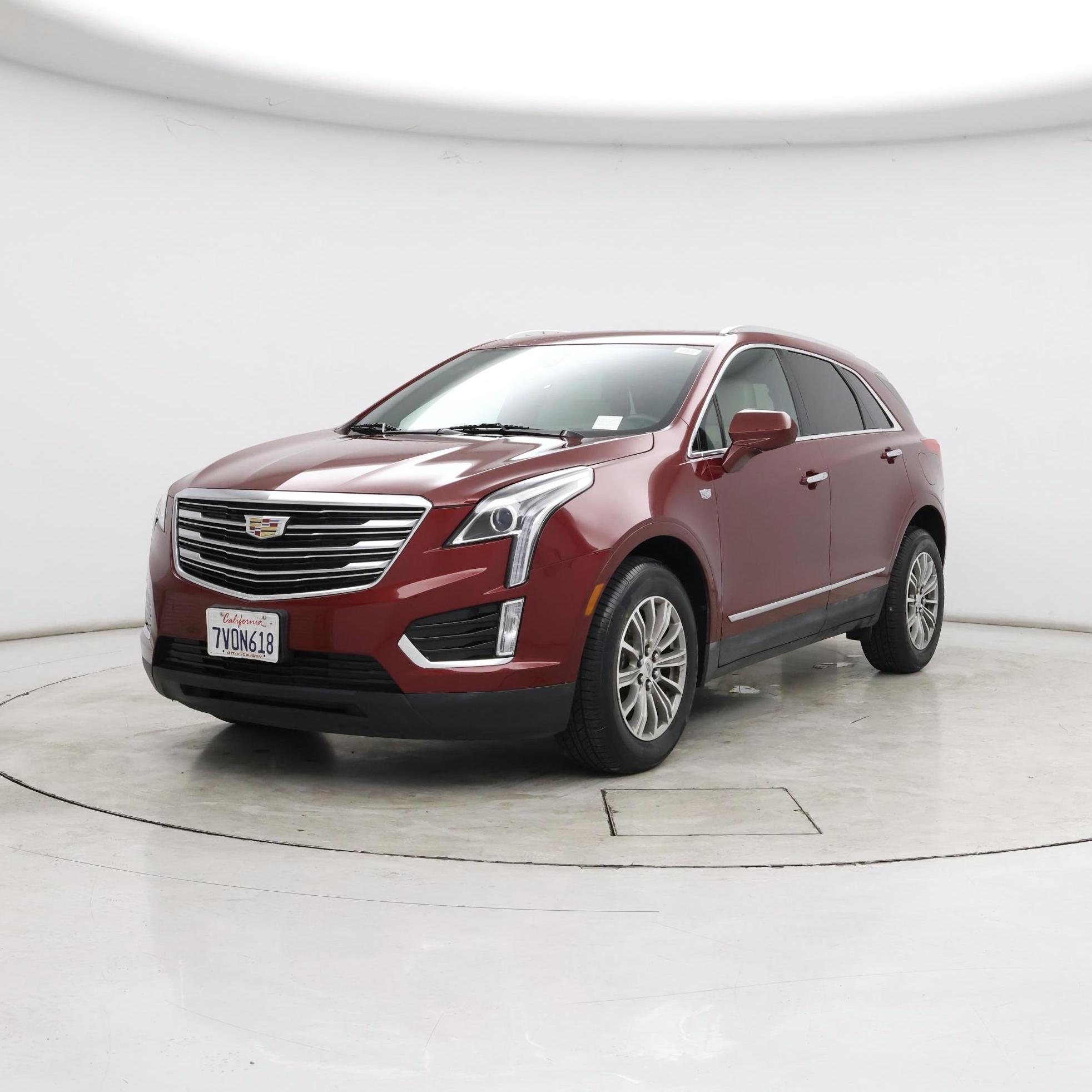 Thumbnail: 2017 Cadillac XT5 - 4