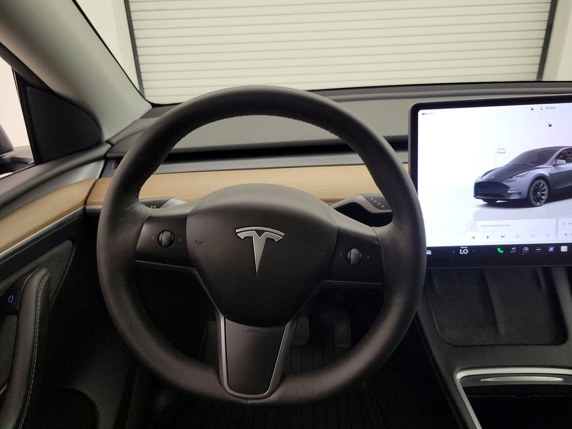 Thumbnail: 2023 Tesla Model Y - 10