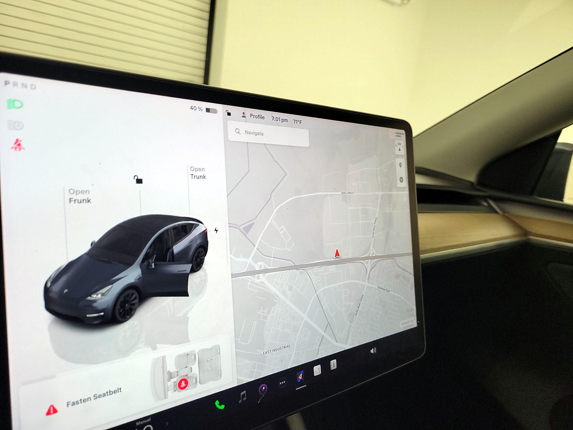 Thumbnail: 2023 Tesla Model Y - 13