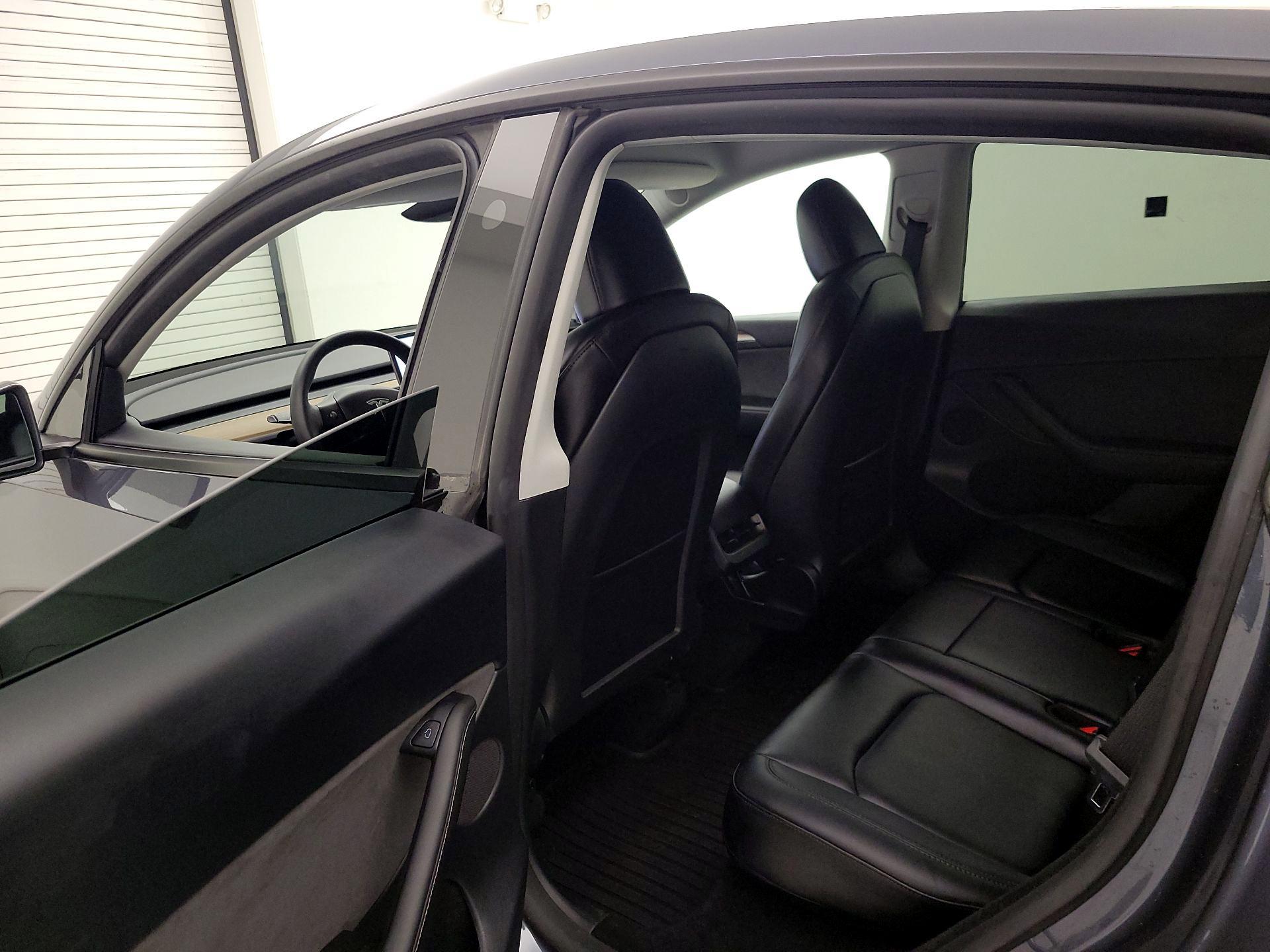 Thumbnail: 2023 Tesla Model Y - 20