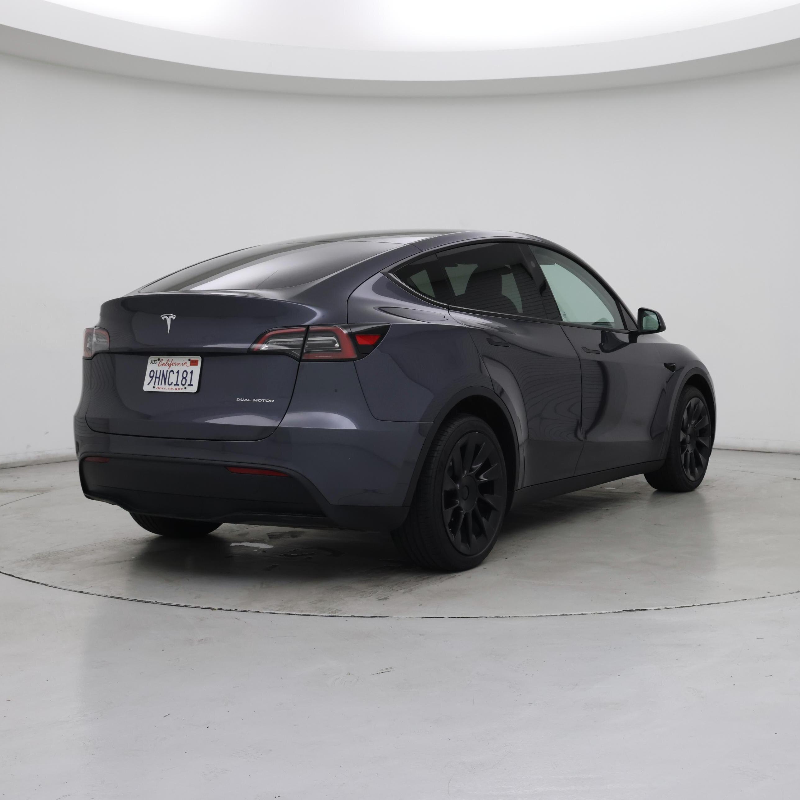 Thumbnail: 2023 Tesla Model Y - 8