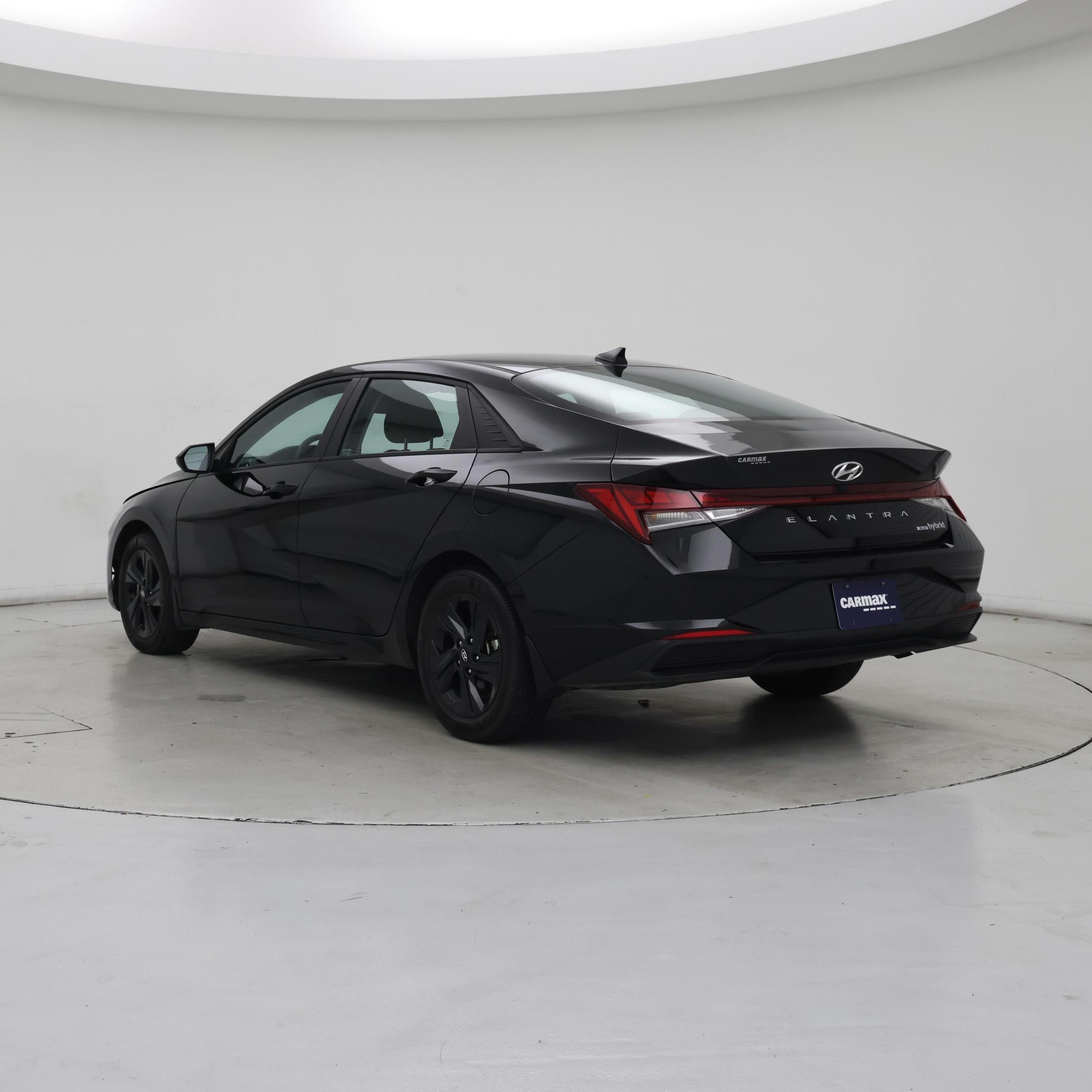 Thumbnail: 2023 Hyundai Elantra - 2