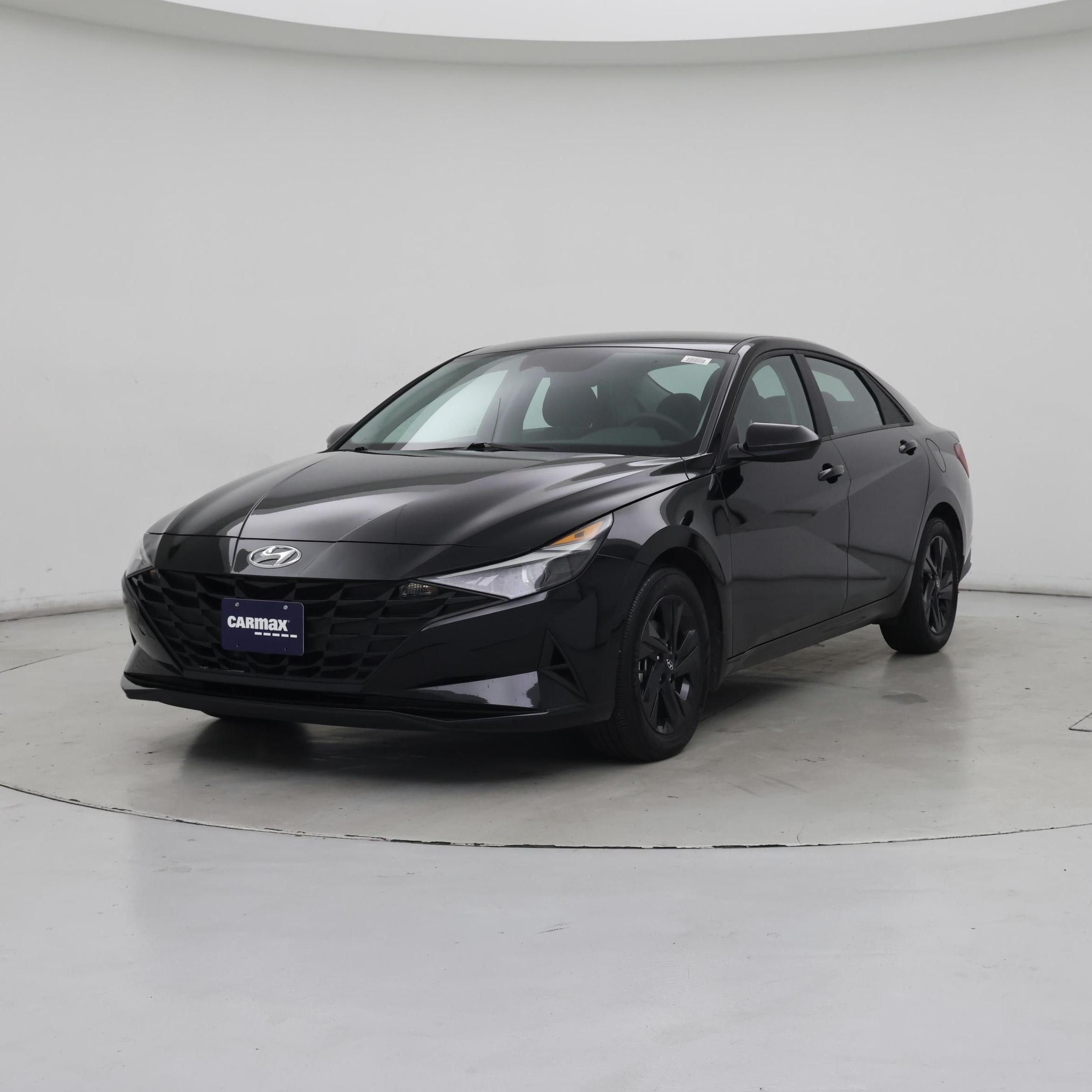 Thumbnail: 2023 Hyundai Elantra - 4