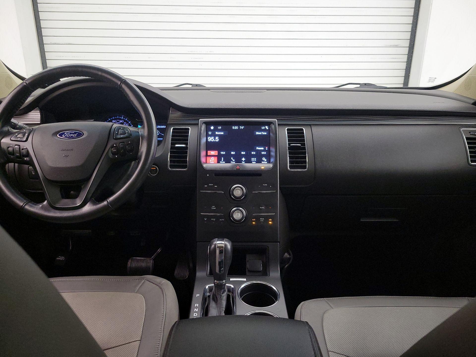 Thumbnail: 2018 Ford Flex - 9