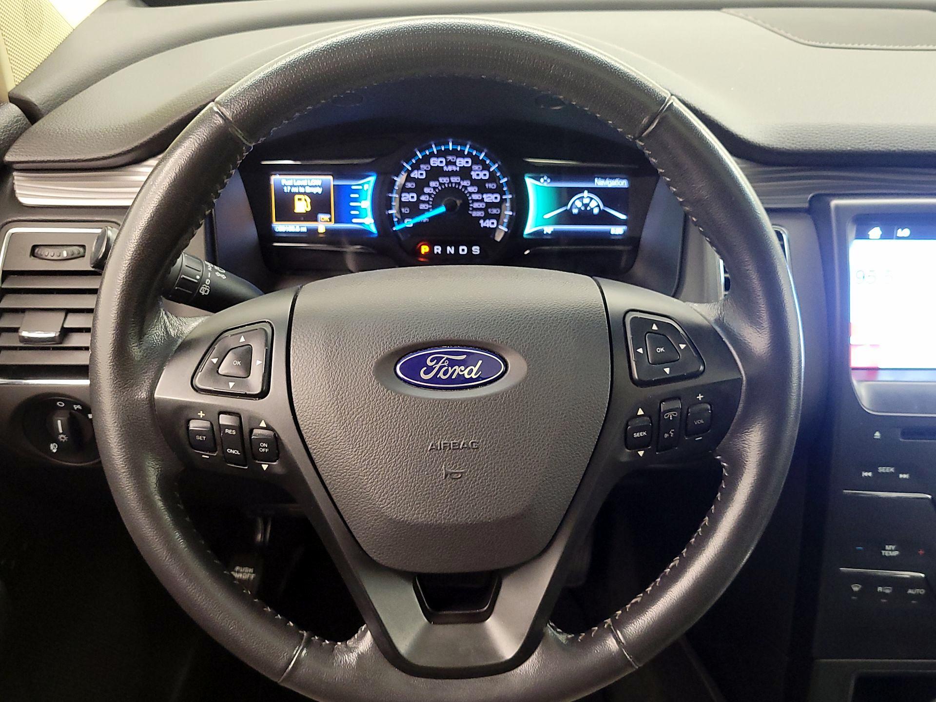 Thumbnail: 2018 Ford Flex - 10