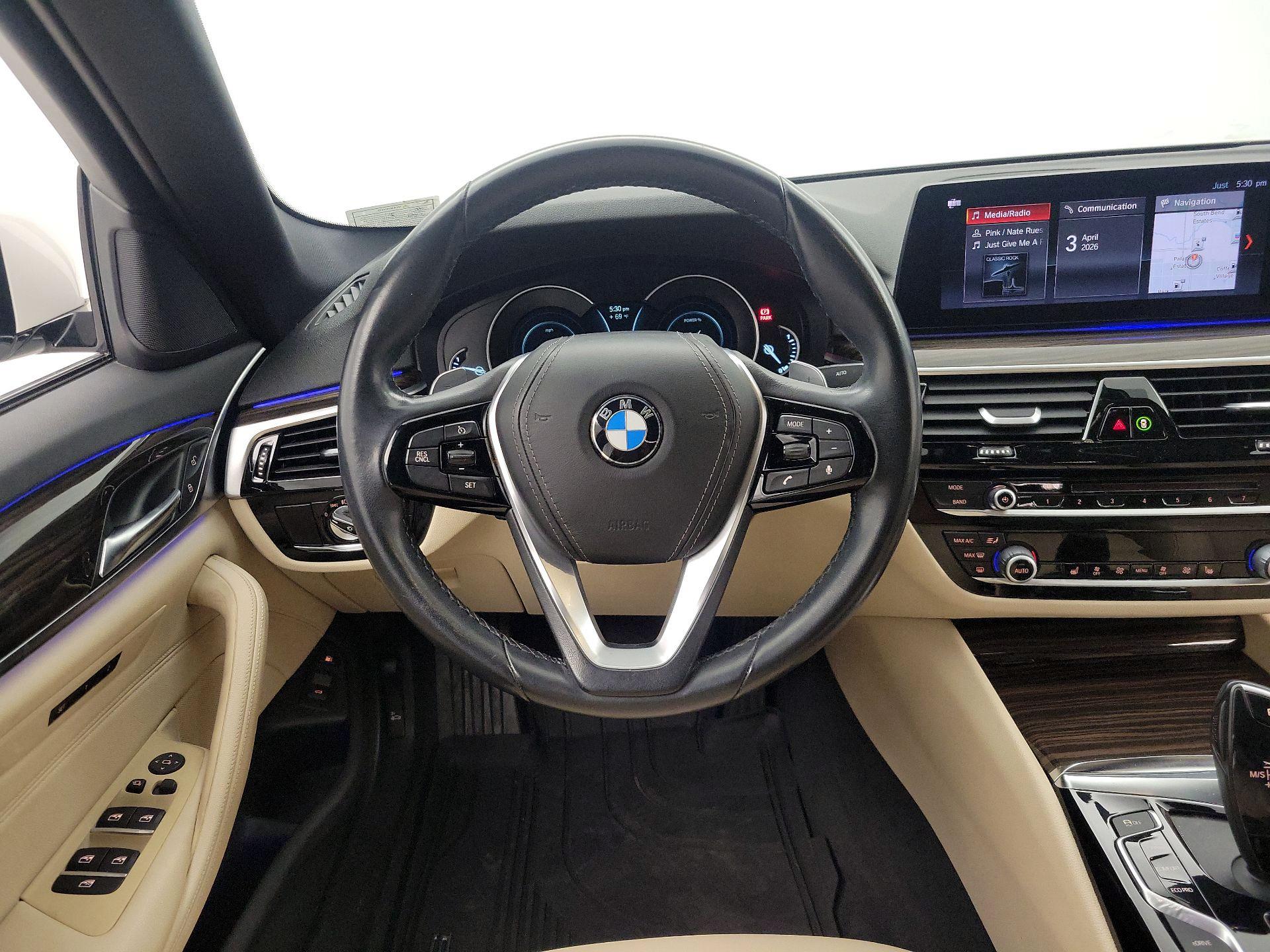 Thumbnail: 2019 BMW 5 Series - 10